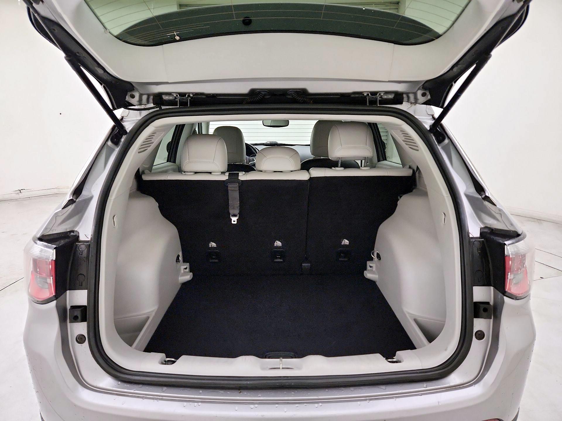 Thumbnail: 2020 Jeep Compass - 20