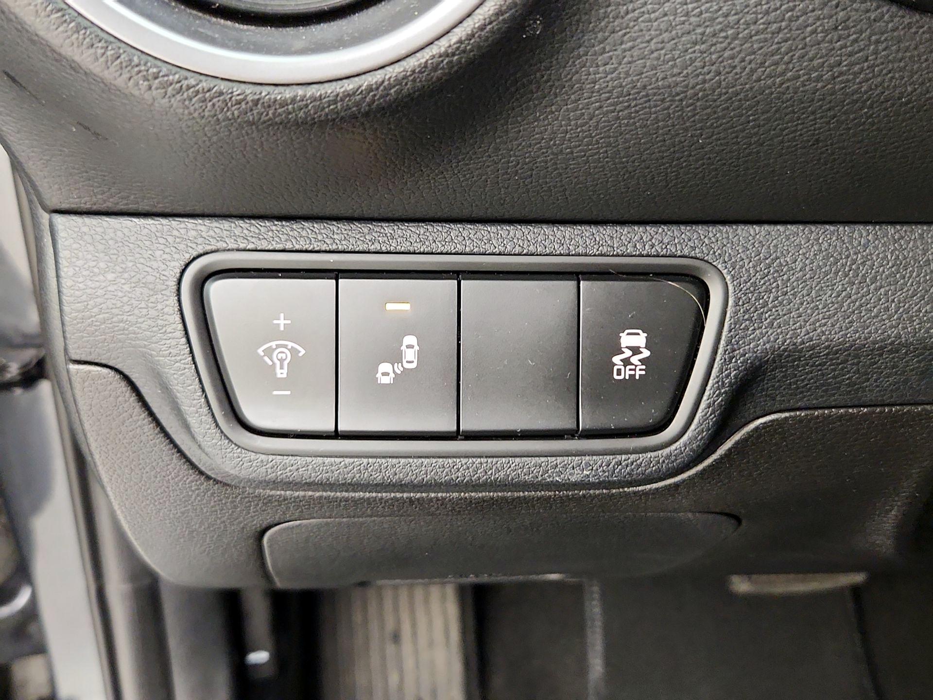 Thumbnail: 2023 Kia Forte - 13