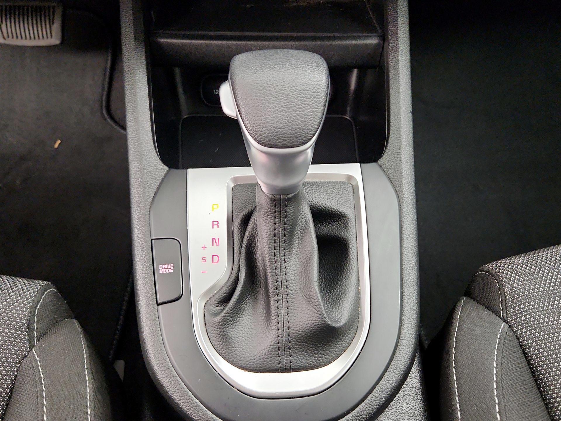 Thumbnail: 2023 Kia Forte - 17