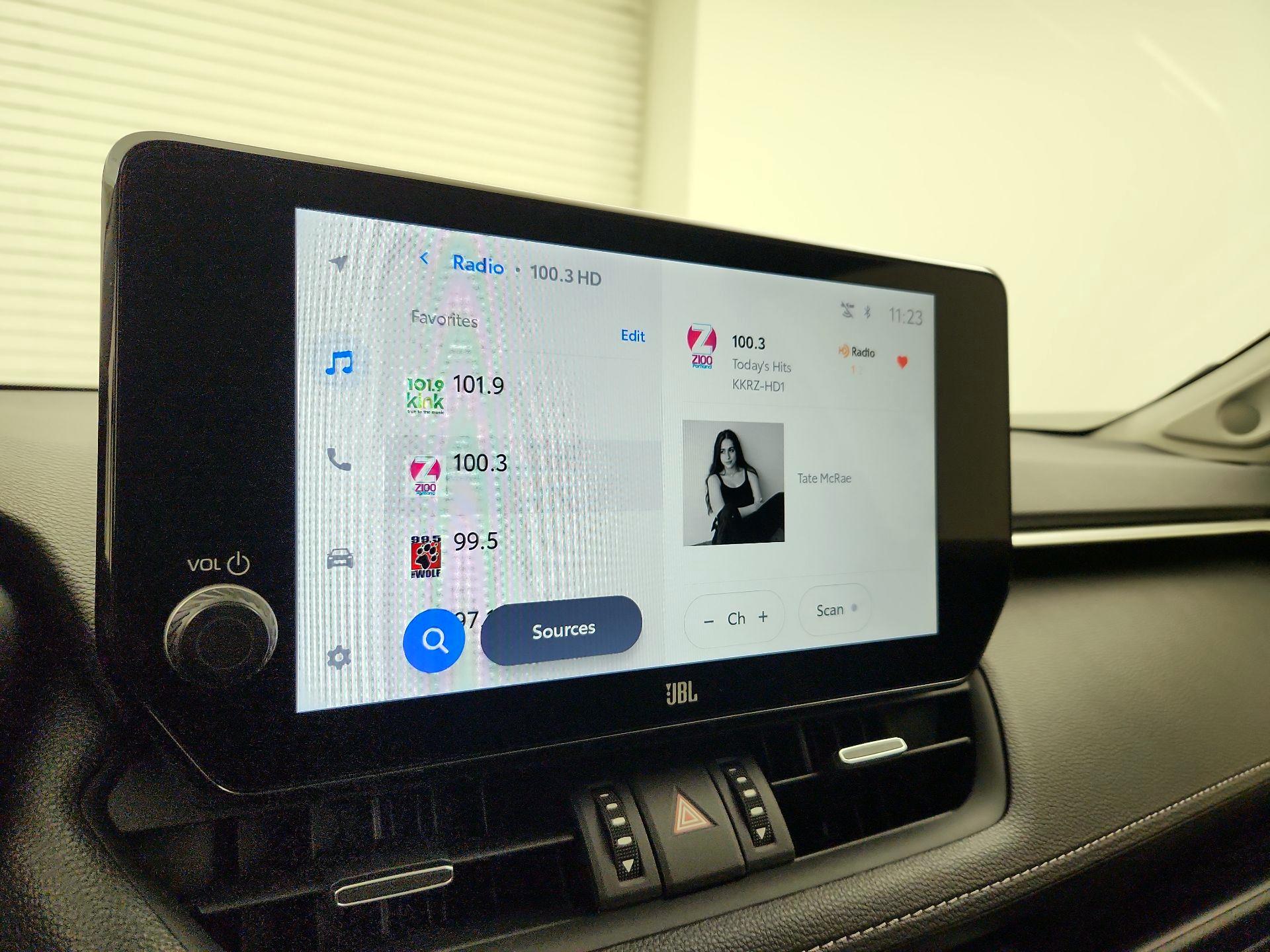 Thumbnail: 2025 Toyota RAV4 - 15