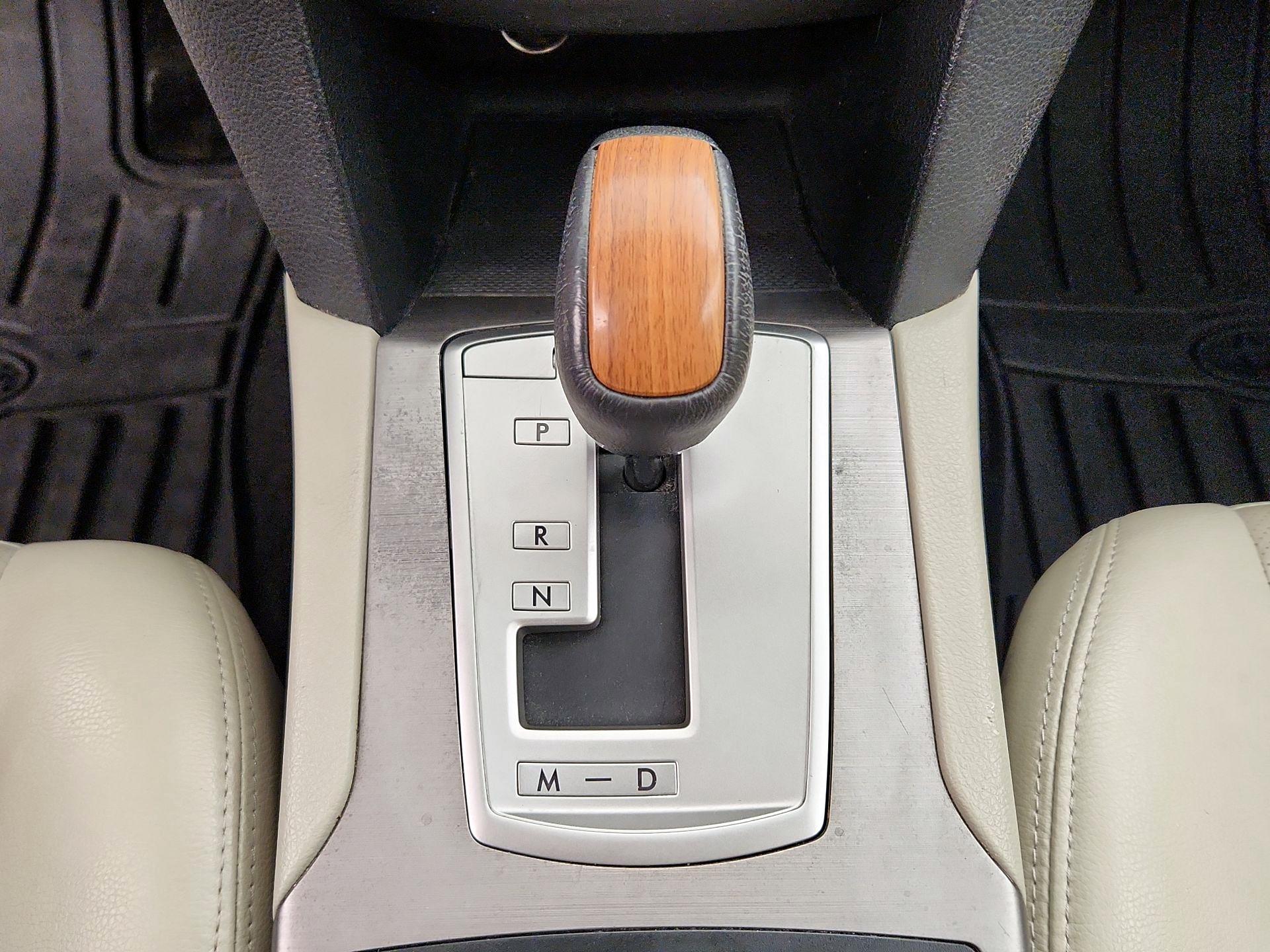 Thumbnail: 2014 Subaru Outback - 18