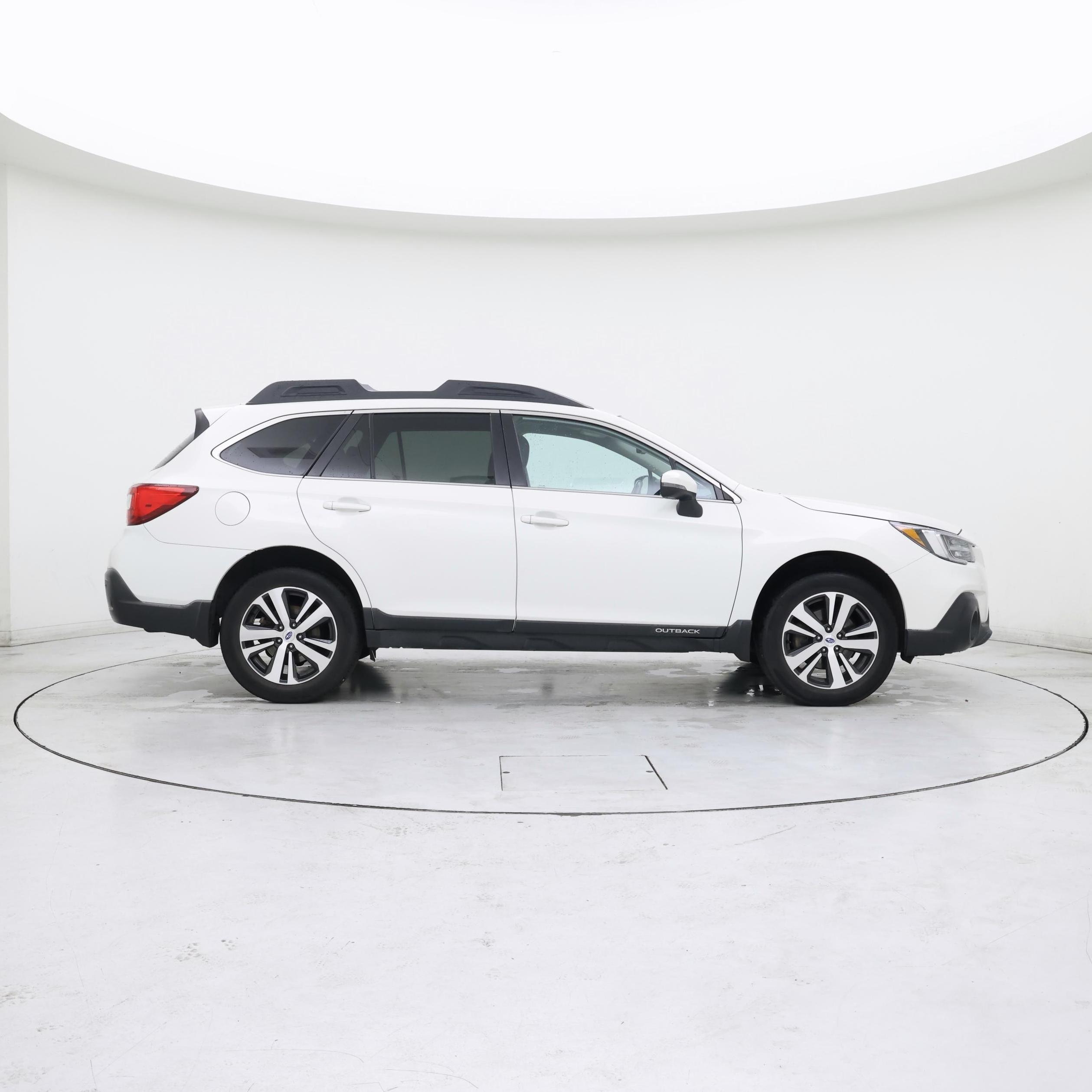 Thumbnail: 2018 Subaru Outback - 7