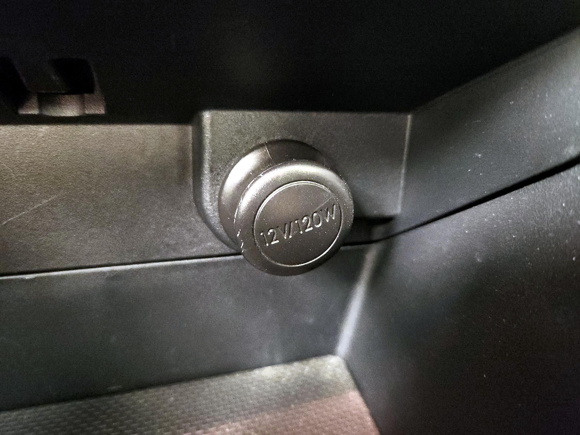 Thumbnail: 2015 Subaru Impreza - 17