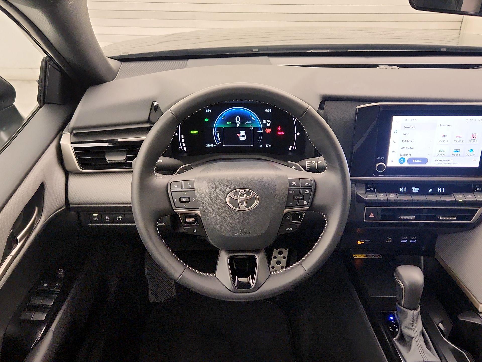 Thumbnail: 2025 Toyota Camry - 10