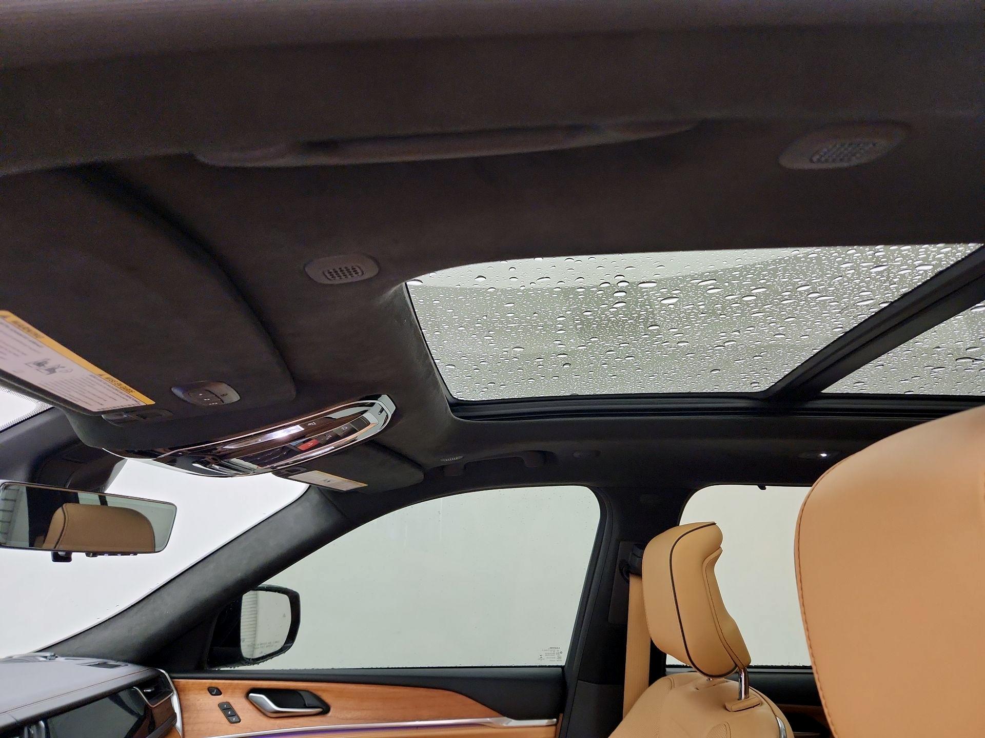 Thumbnail: 2022 Jeep Grand Cherokee - 20