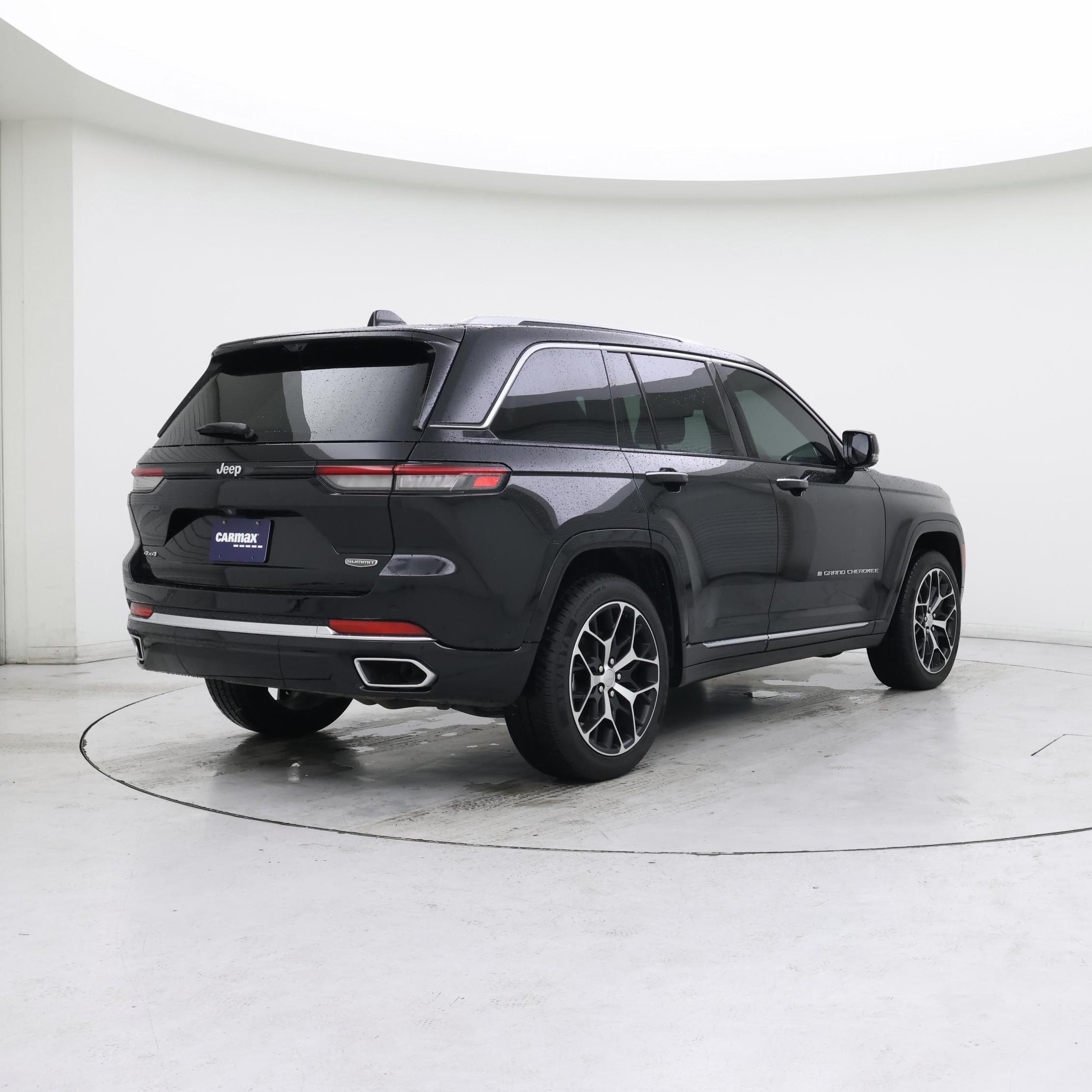 Thumbnail: 2022 Jeep Grand Cherokee - 8