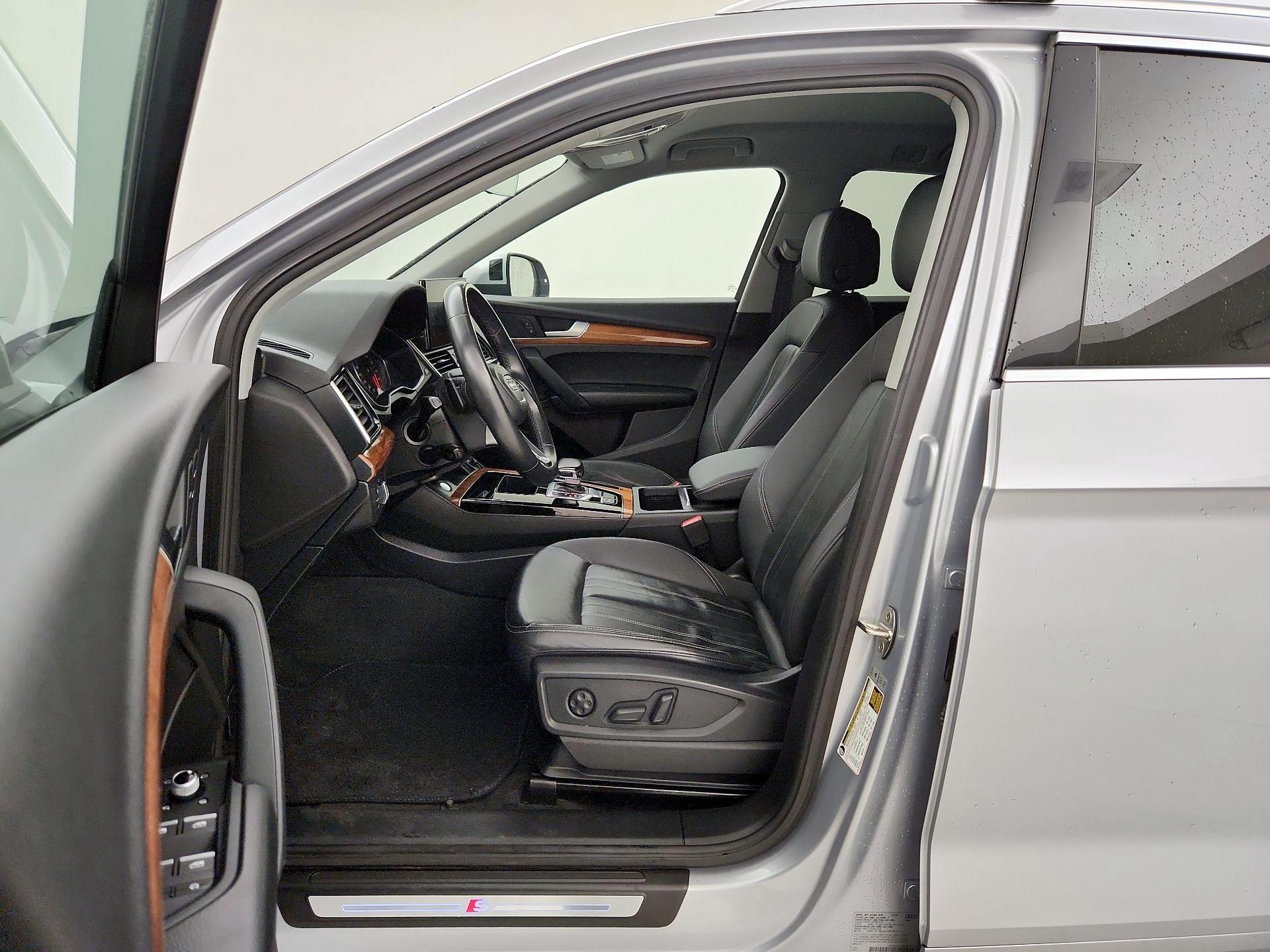 Thumbnail: 2022 Audi Q5 - 11