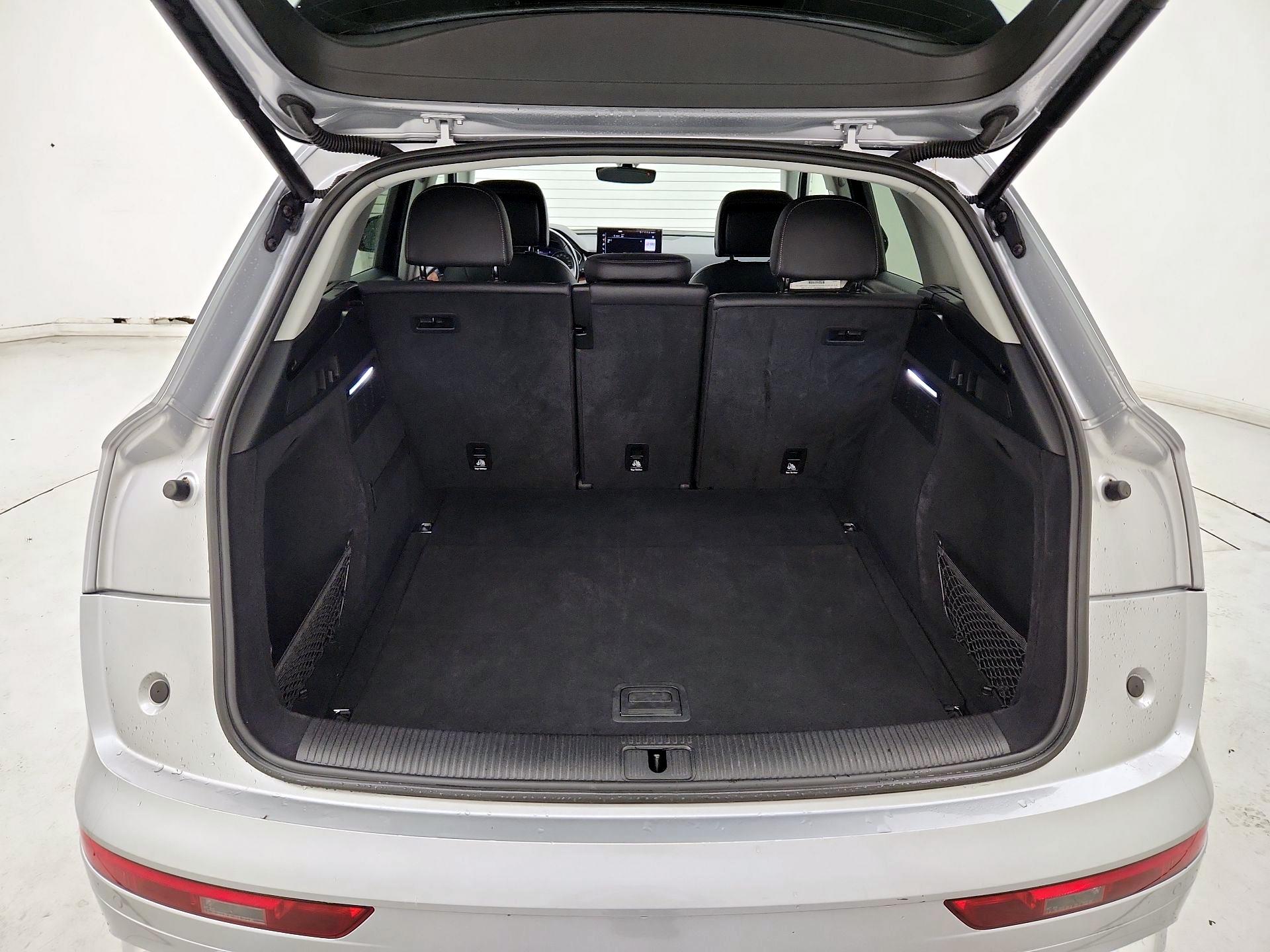 Thumbnail: 2022 Audi Q5 - 20