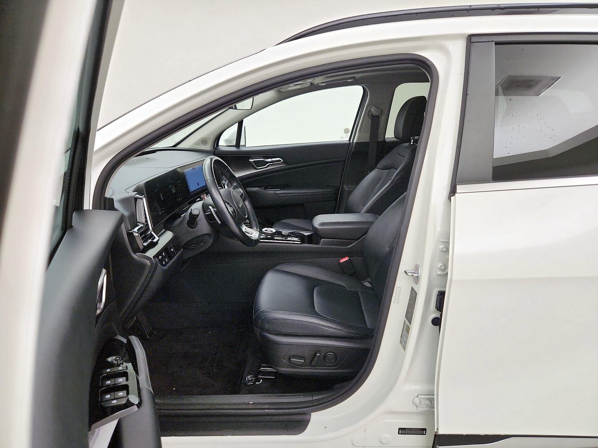 Thumbnail: 2023 Kia Sportage - 11