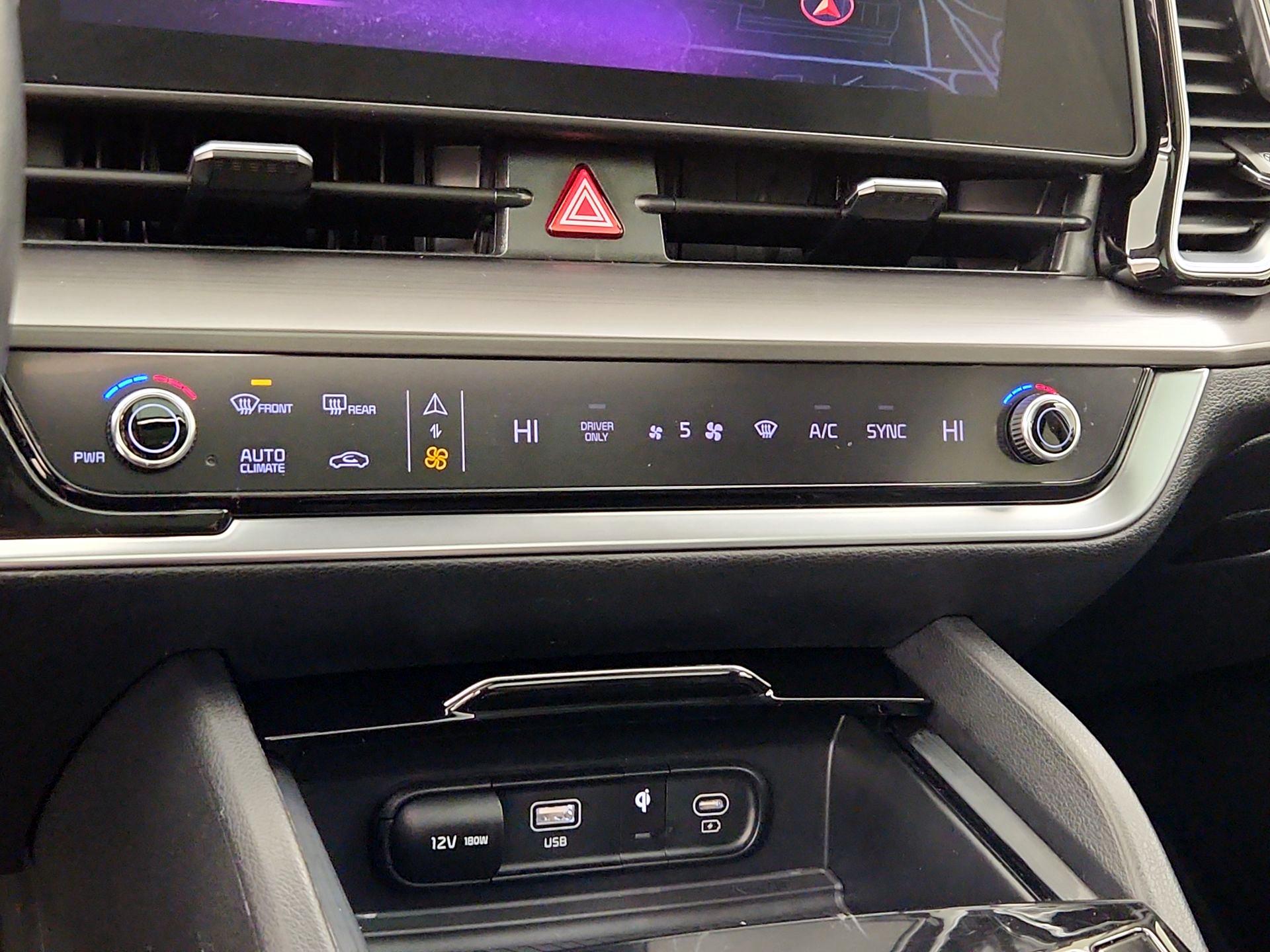 Thumbnail: 2023 Kia Sportage - 17