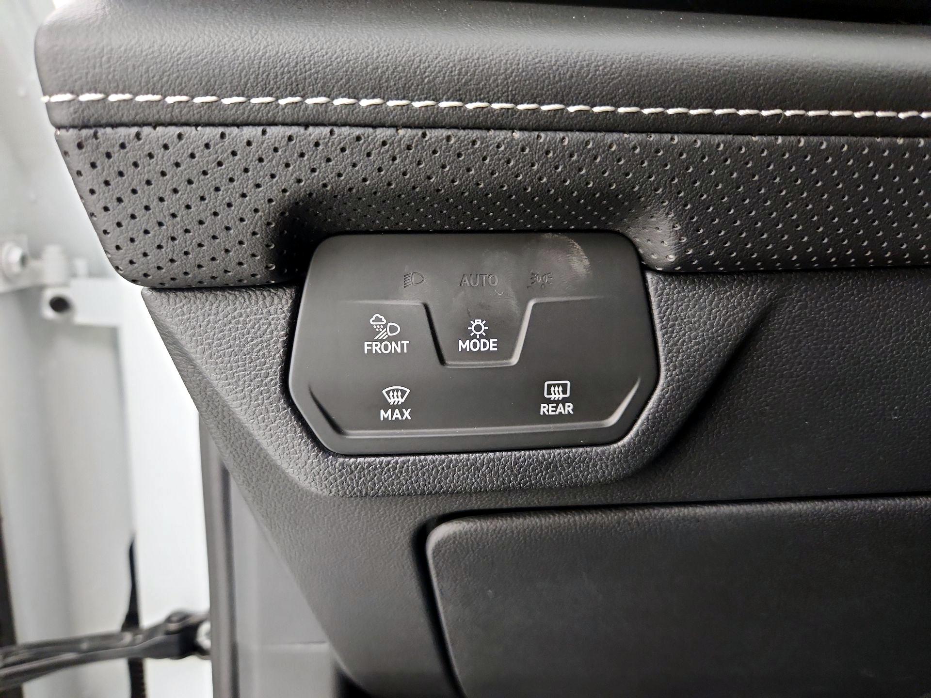 Thumbnail: 2024 Volkswagen Atlas - 13