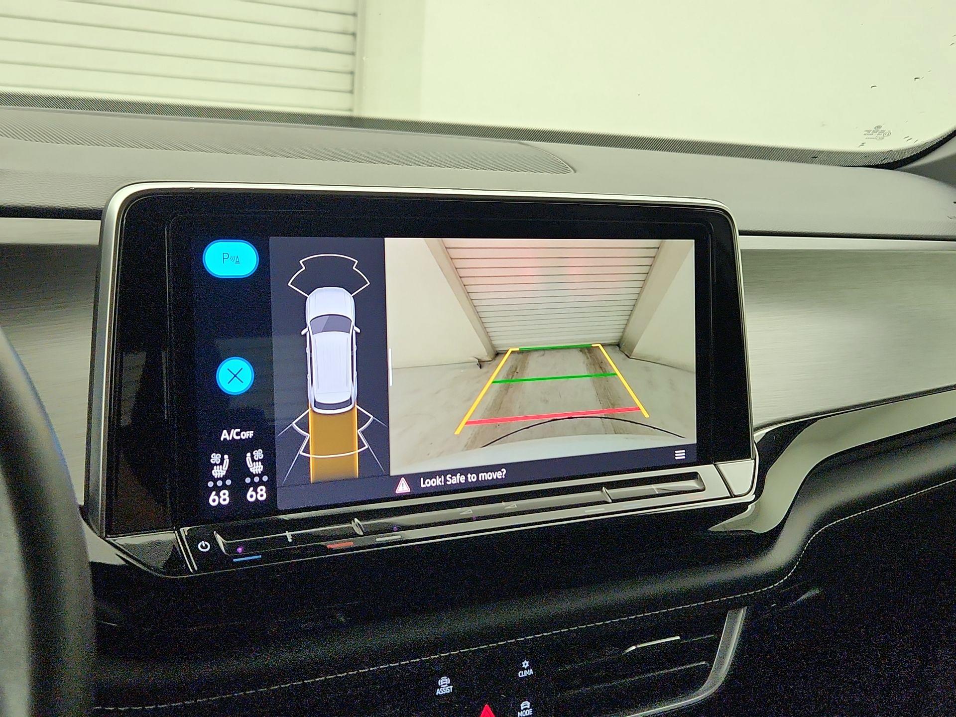 Thumbnail: 2024 Volkswagen Atlas - 14