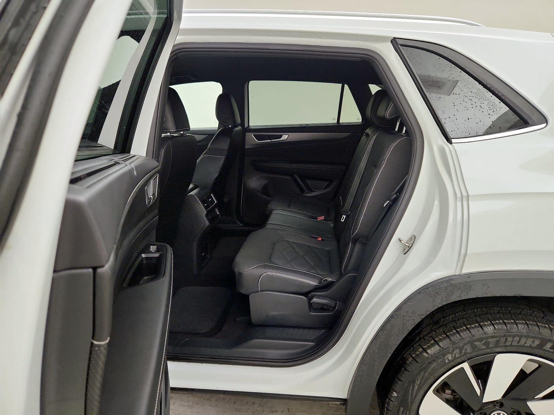 Thumbnail: 2024 Volkswagen Atlas - 19