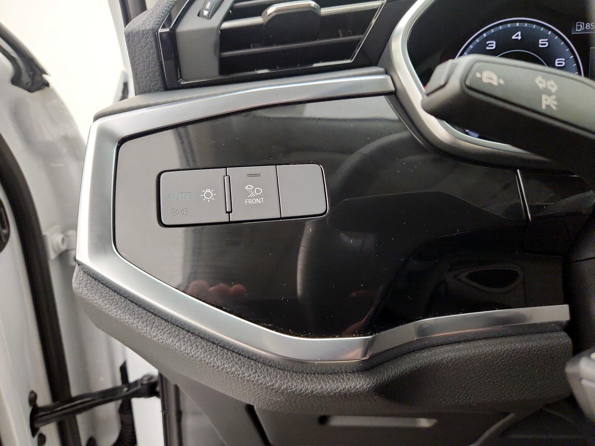 Thumbnail: 2024 Audi Q3 - 13