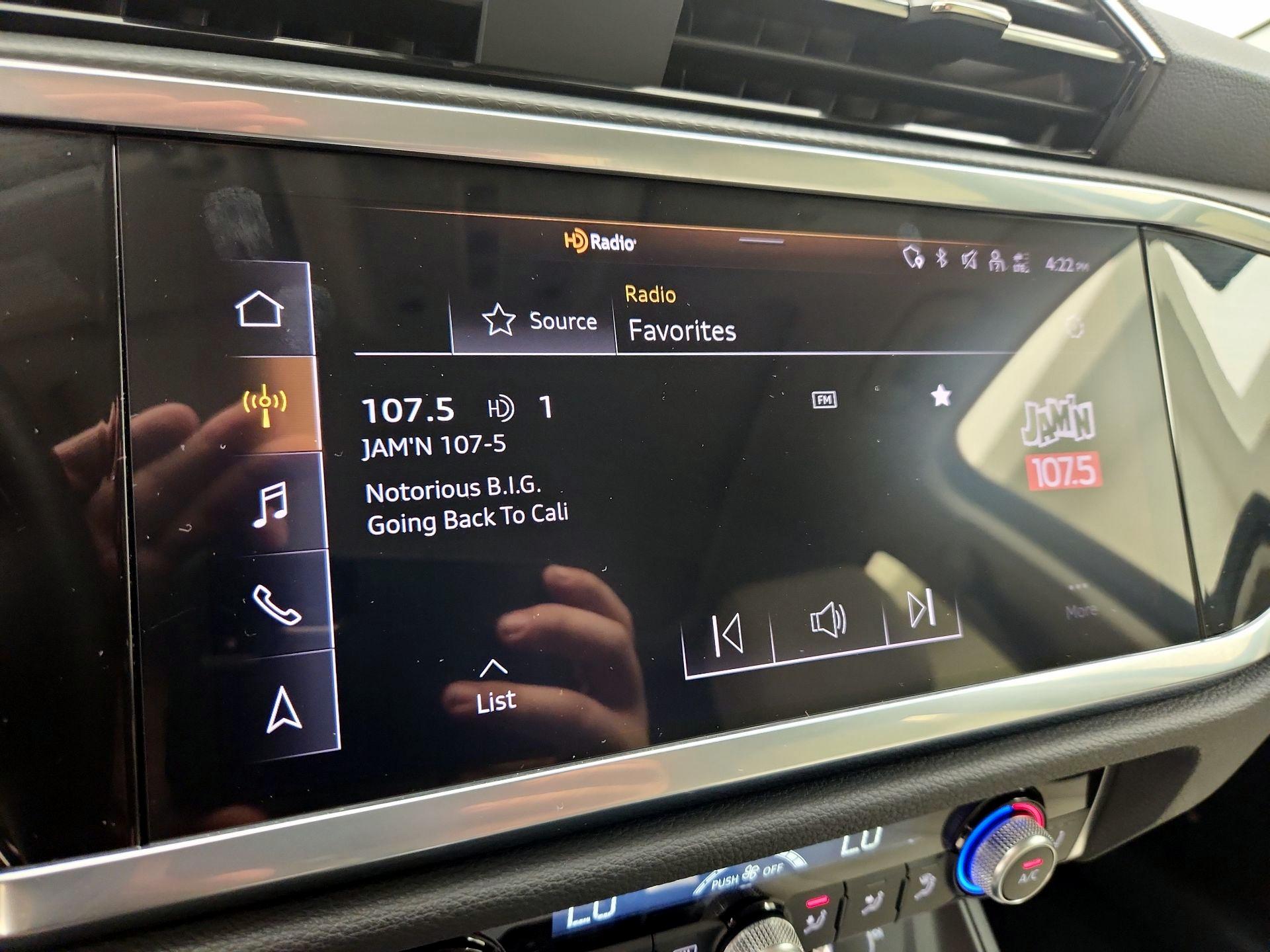 Thumbnail: 2024 Audi Q3 - 16