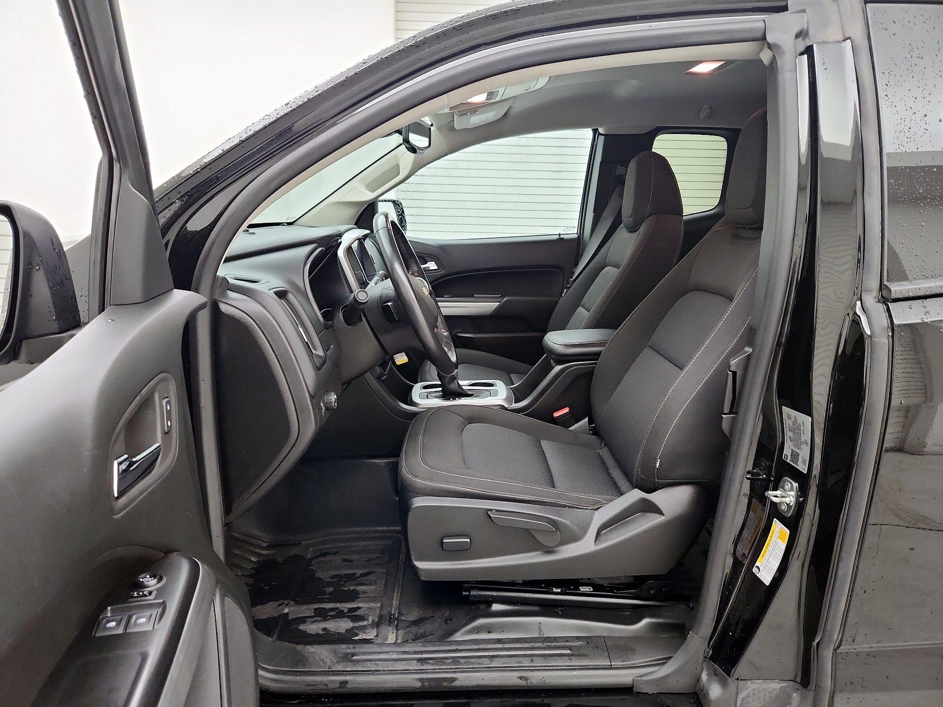 Thumbnail: 2022 Chevrolet Colorado - 11