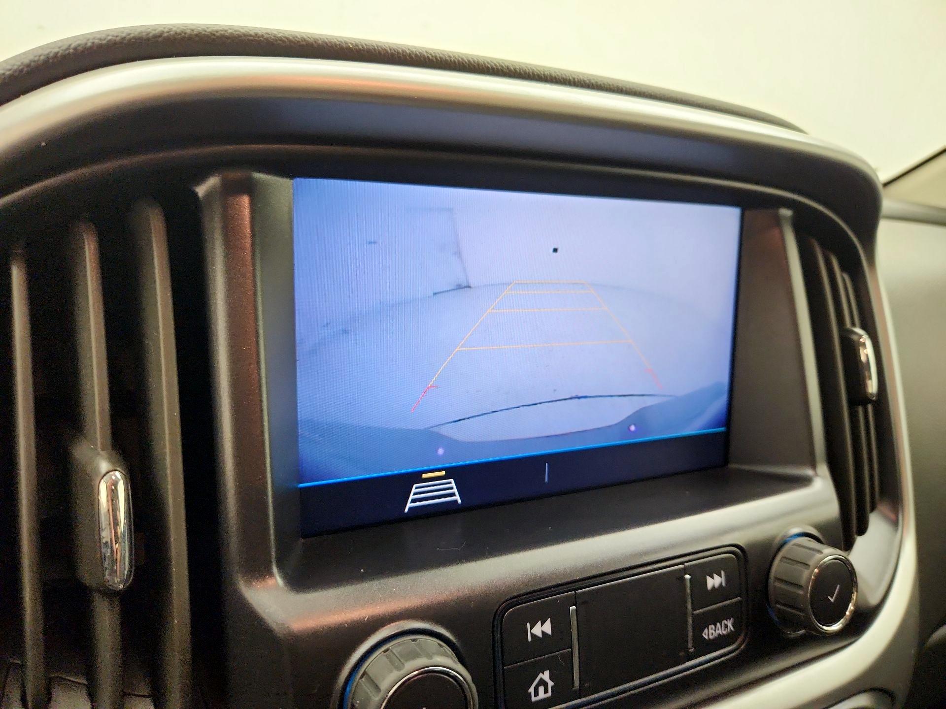 Thumbnail: 2022 Chevrolet Colorado - 14