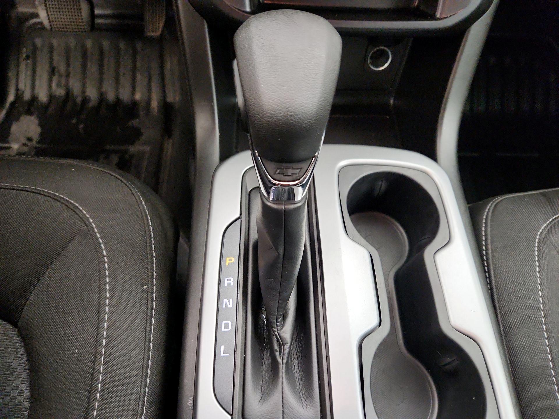 Thumbnail: 2022 Chevrolet Colorado - 17