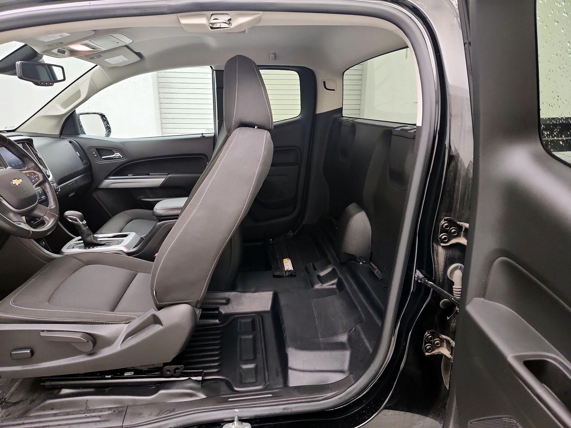 Thumbnail: 2022 Chevrolet Colorado - 19