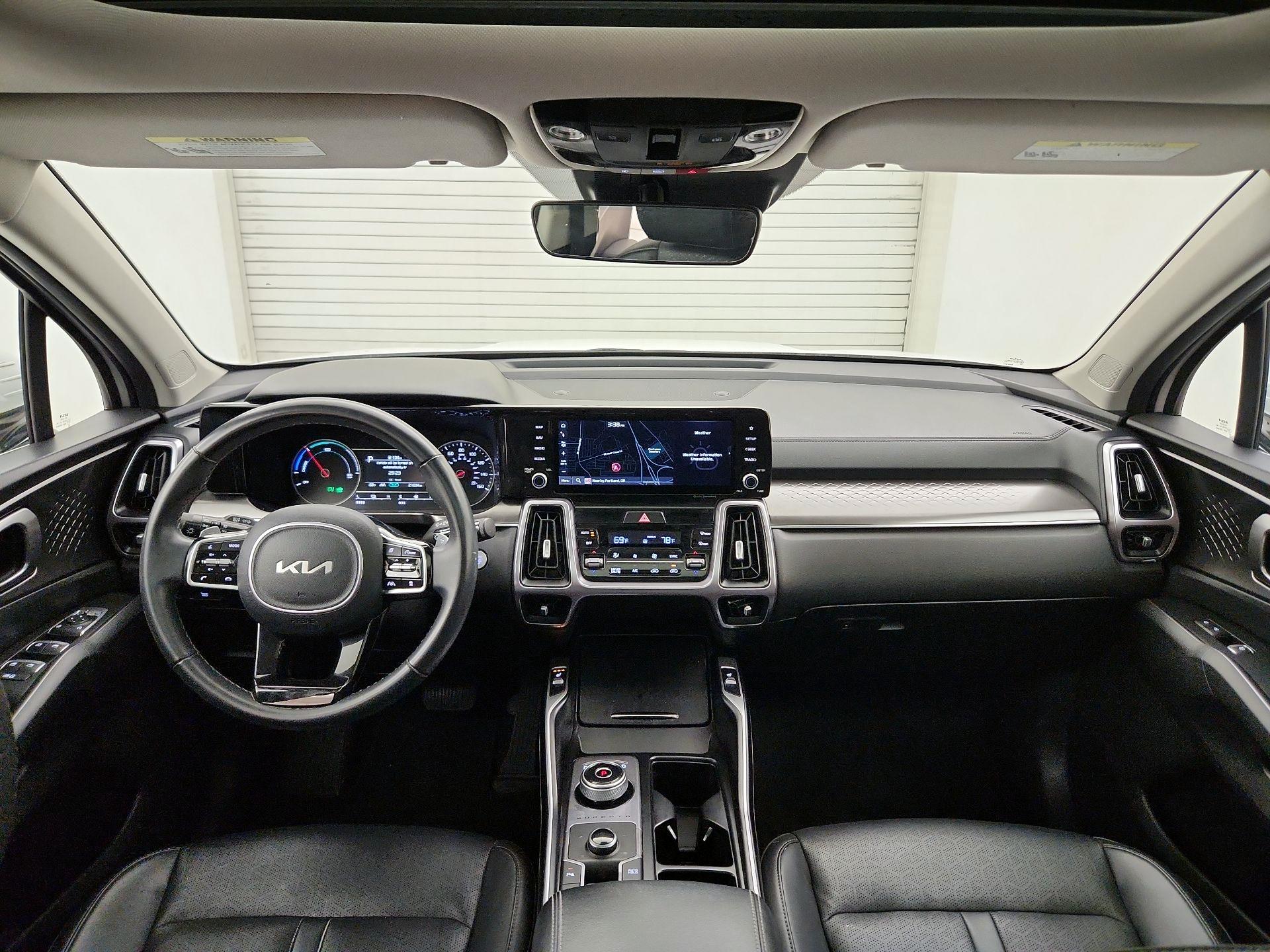 Thumbnail: 2023 Kia Sorento - 9