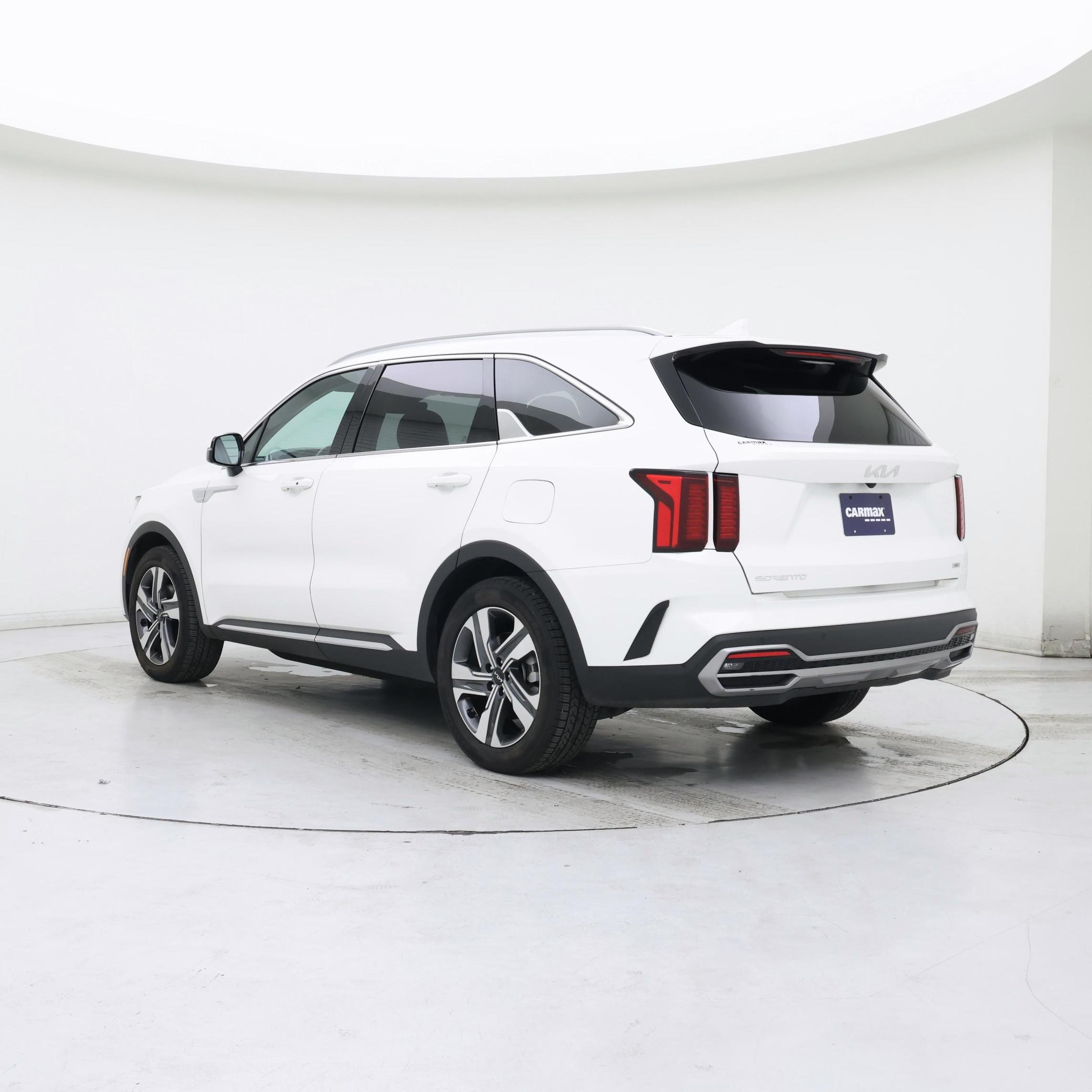 Thumbnail: 2023 Kia Sorento - 2