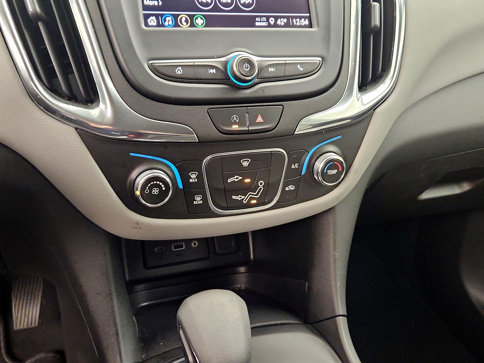 Thumbnail: 2023 Chevrolet Equinox - 16