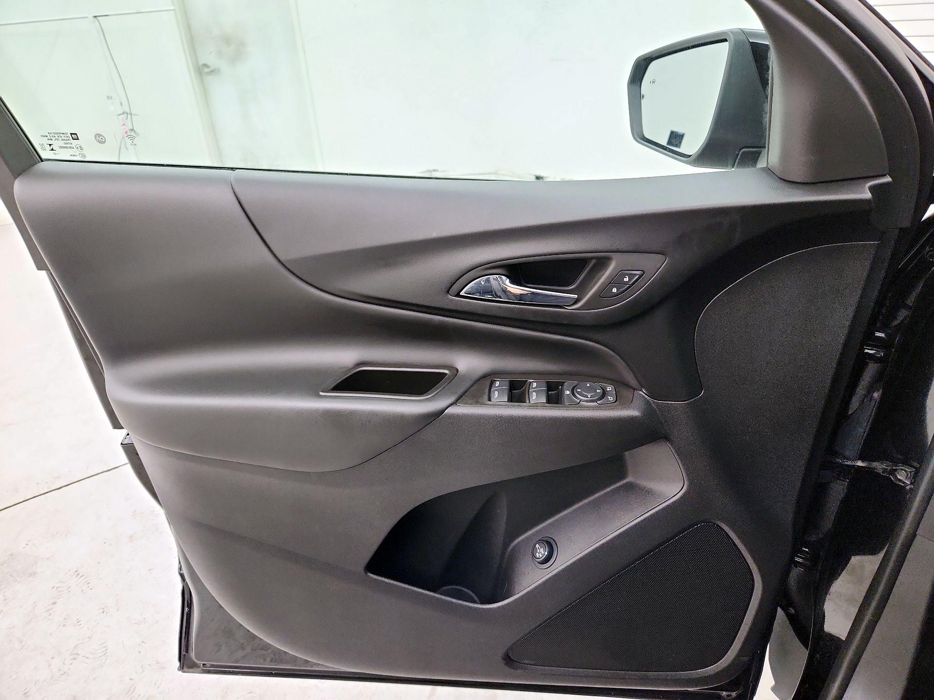 Thumbnail: 2023 Chevrolet Equinox - 12