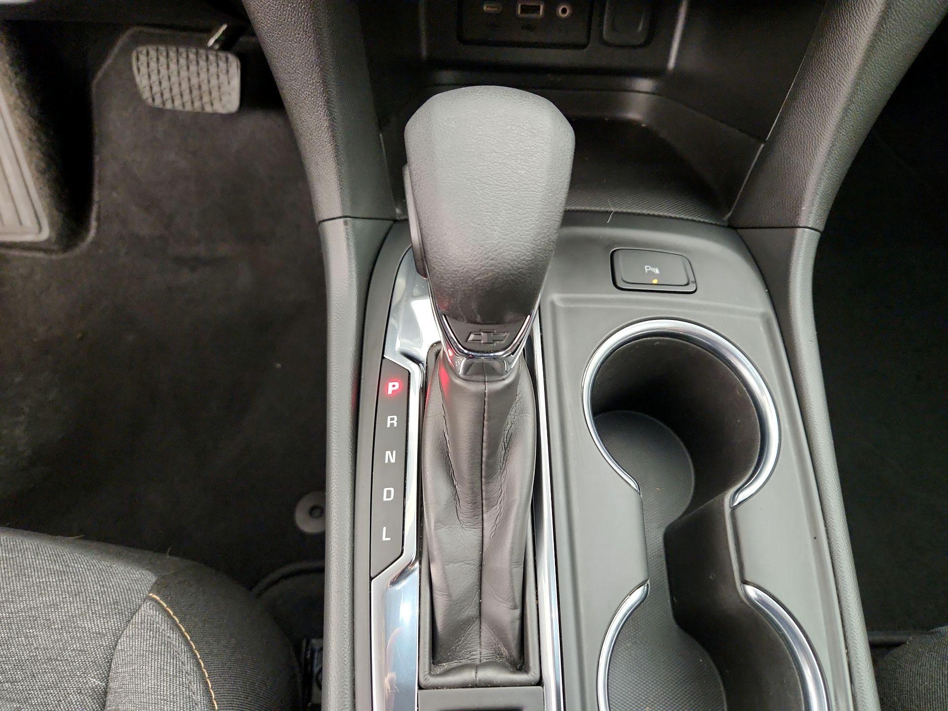 Thumbnail: 2023 Chevrolet Equinox - 17