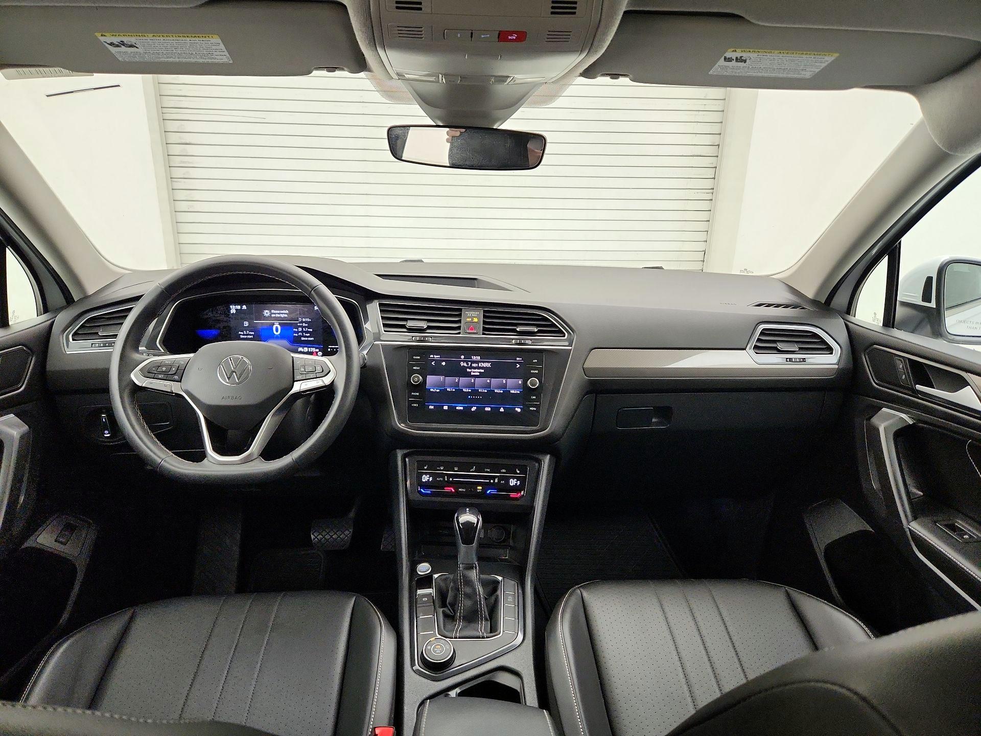 Thumbnail: 2022 Volkswagen Tiguan - 9