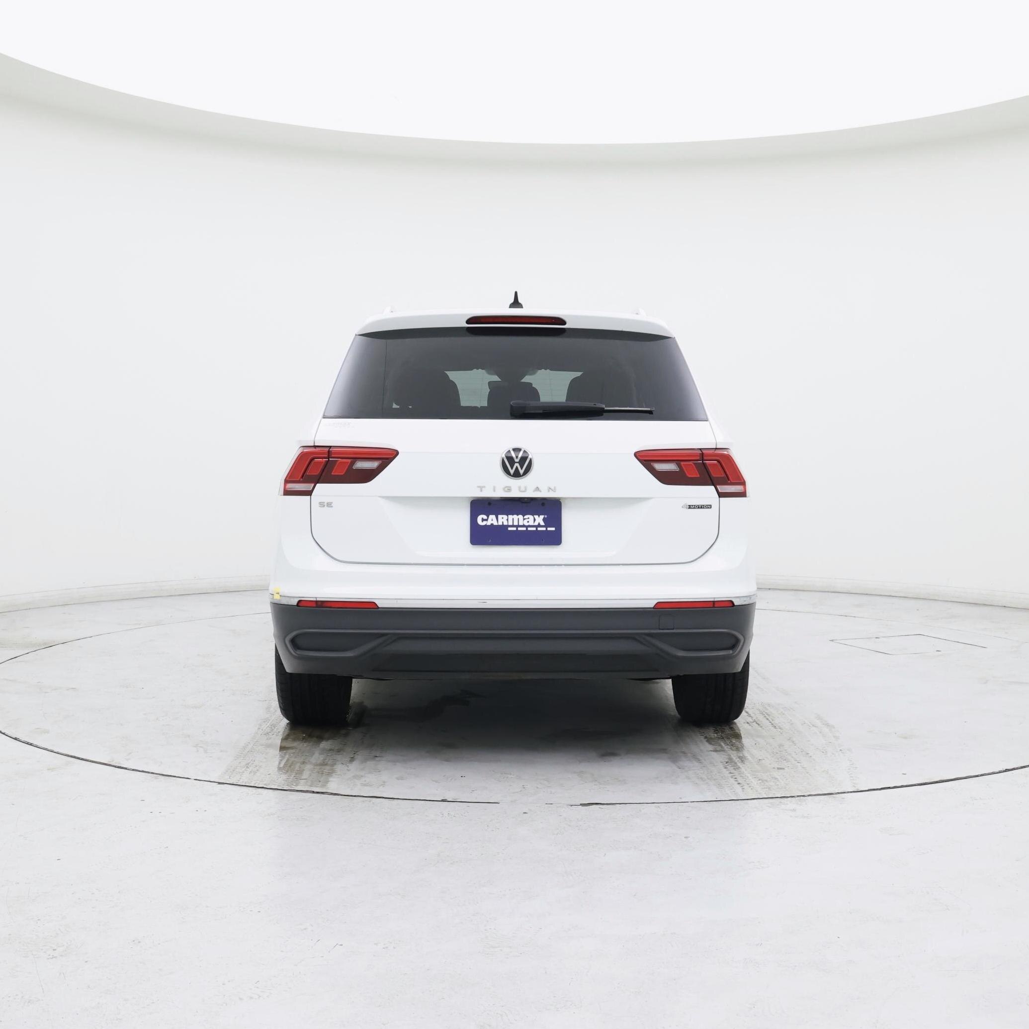 Thumbnail: 2022 Volkswagen Tiguan - 6