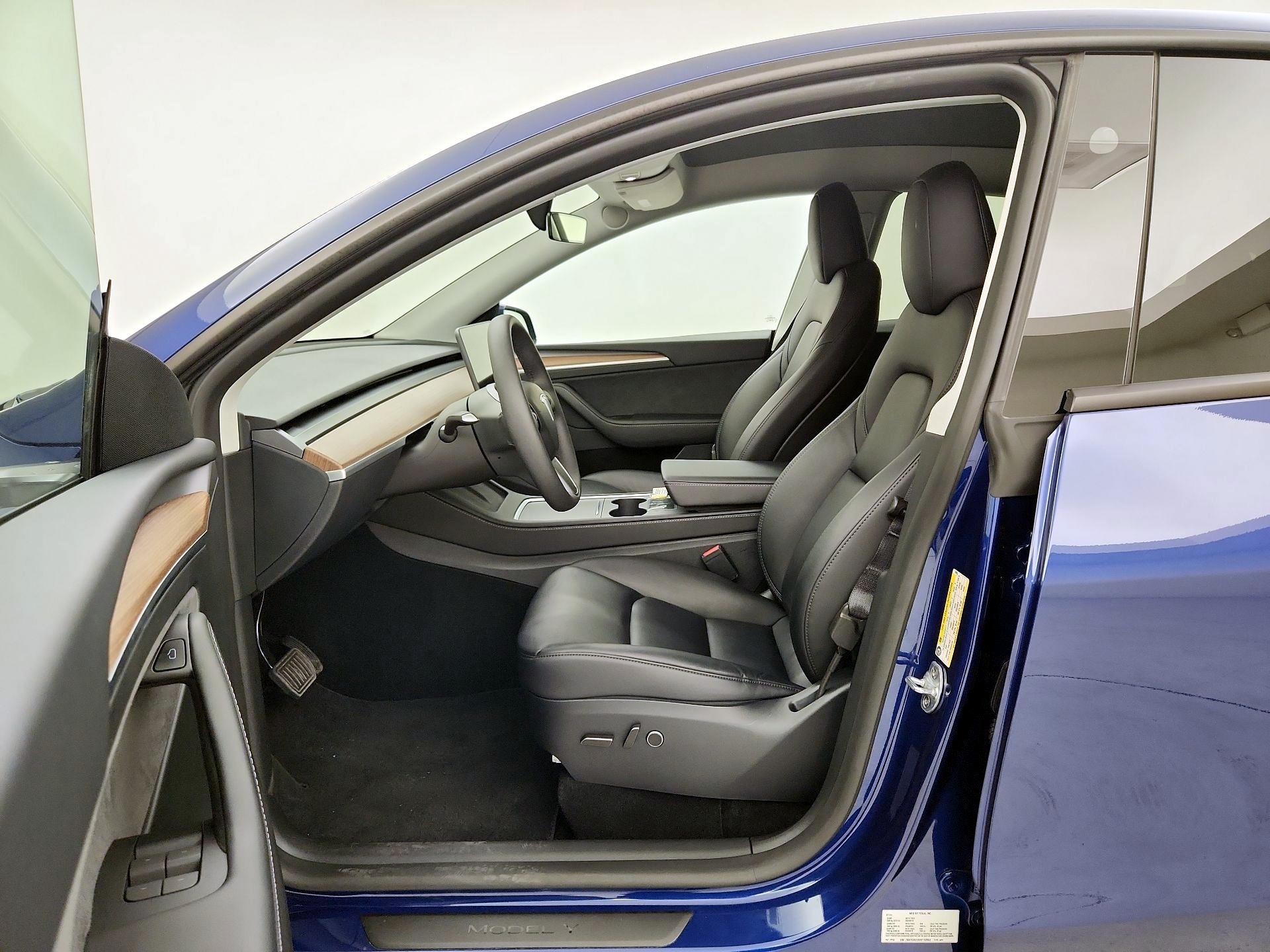 Thumbnail: 2024 Tesla Model Y - 11