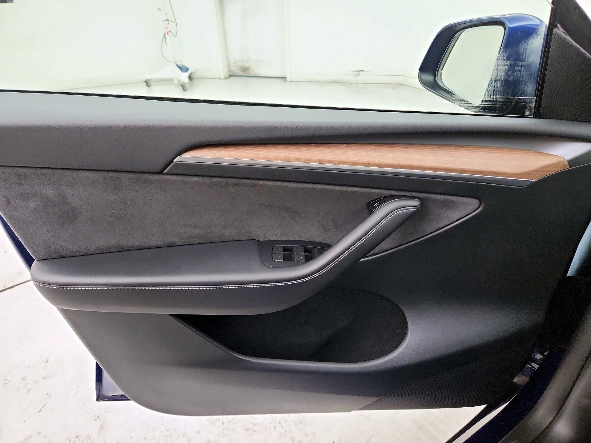 Thumbnail: 2024 Tesla Model Y - 12