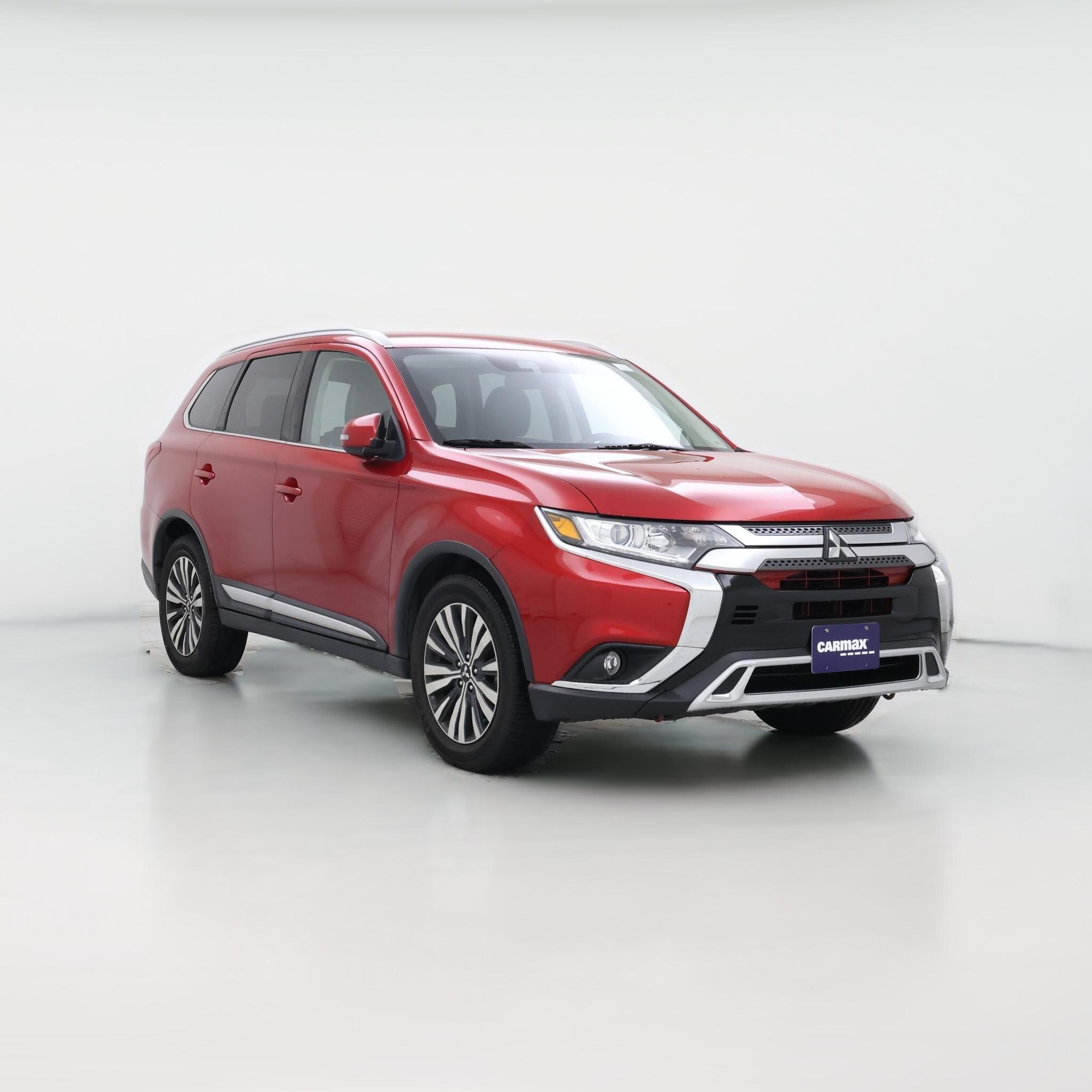 Thumbnail: 2020 Mitsubishi Outlander - 1