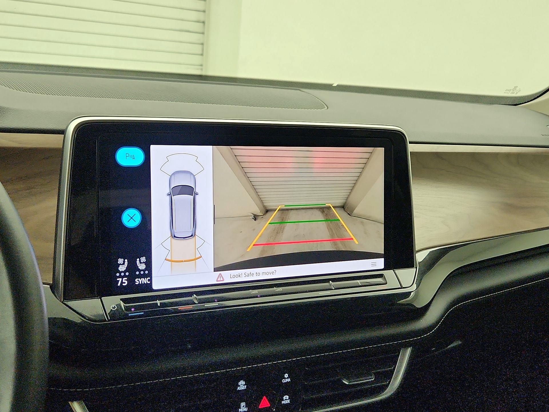 Thumbnail: 2024 Volkswagen Atlas - 14