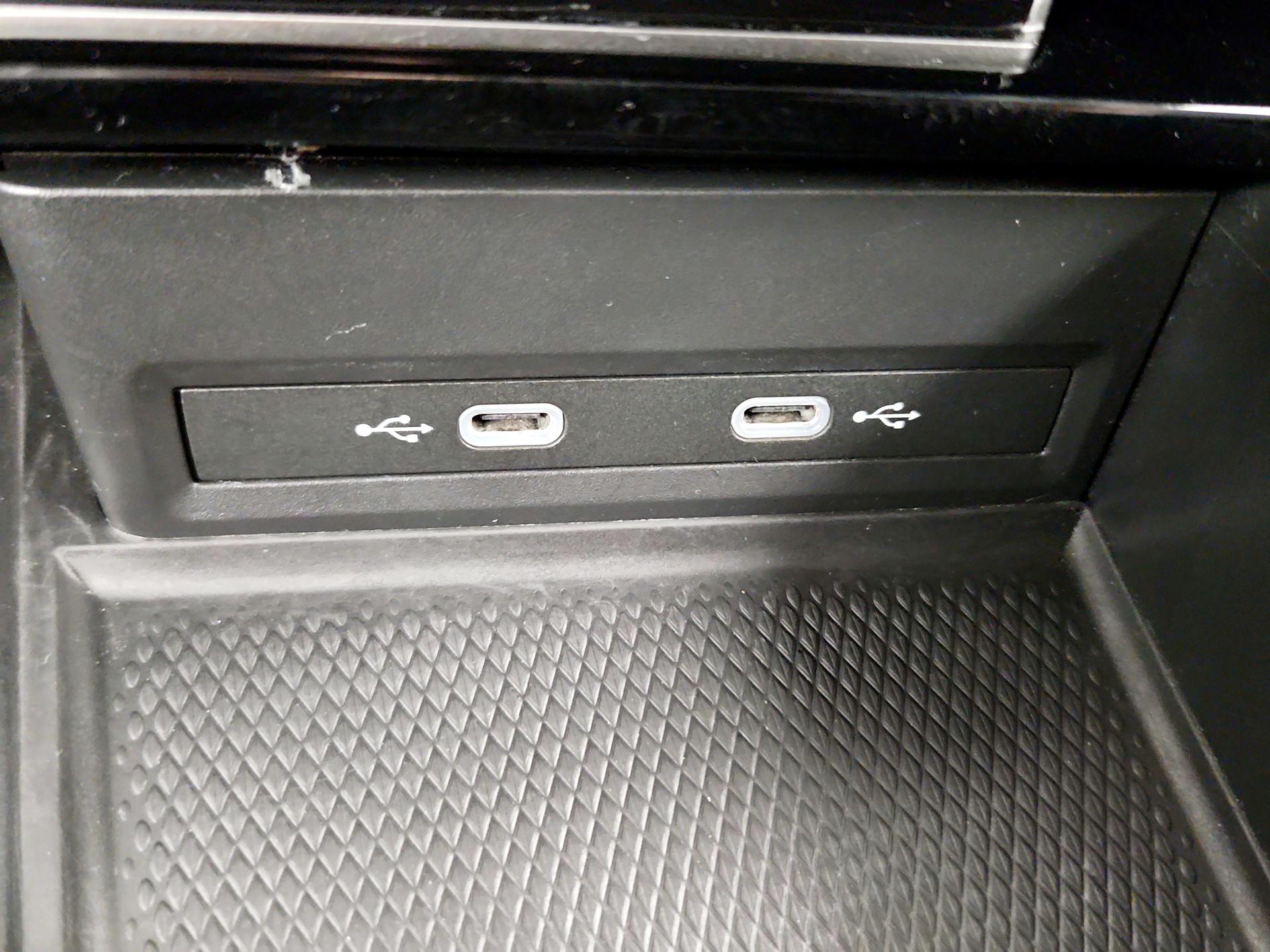 Thumbnail: 2024 Volkswagen Atlas - 18