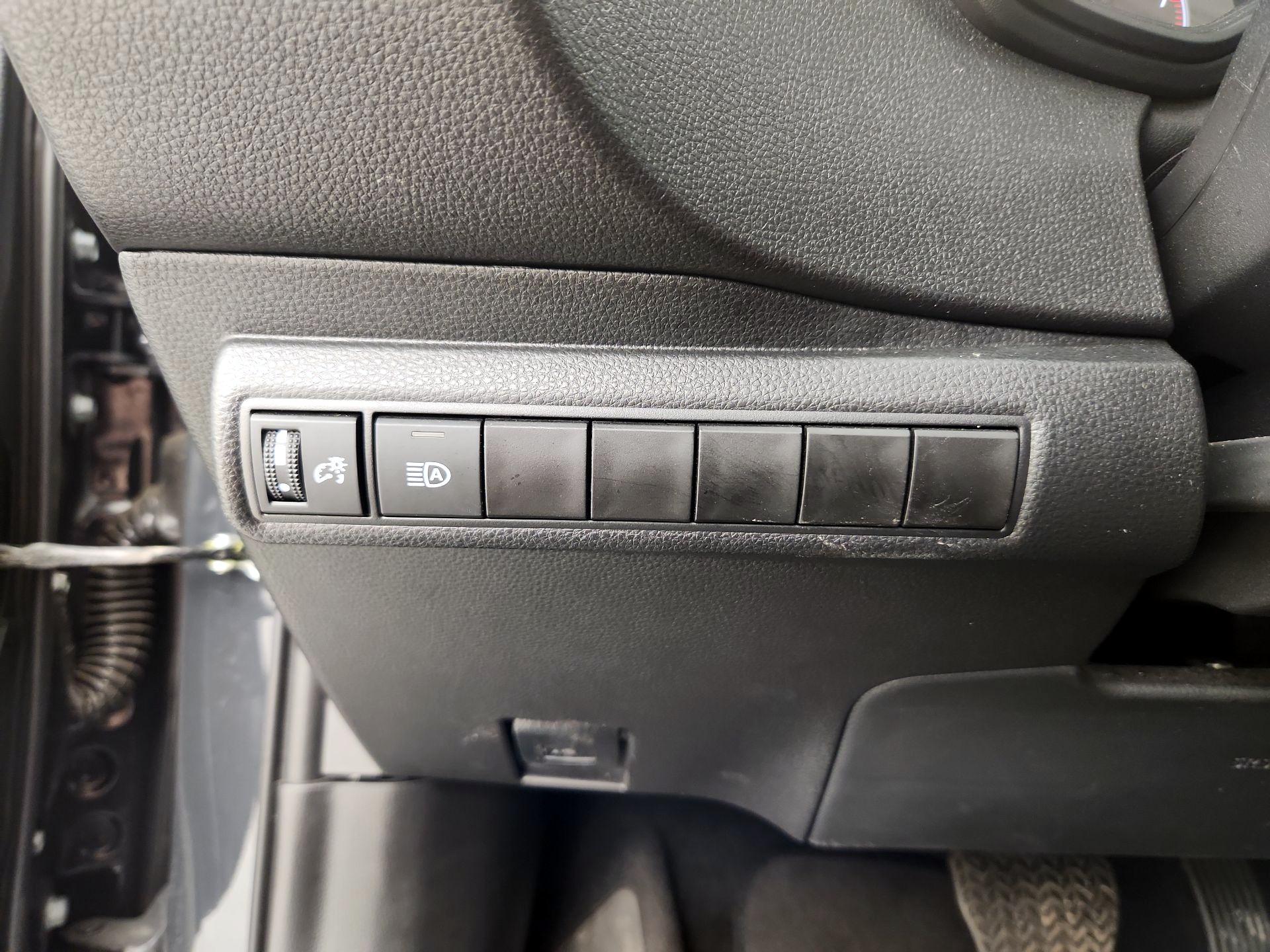 Thumbnail: 2025 Toyota Corolla - 13