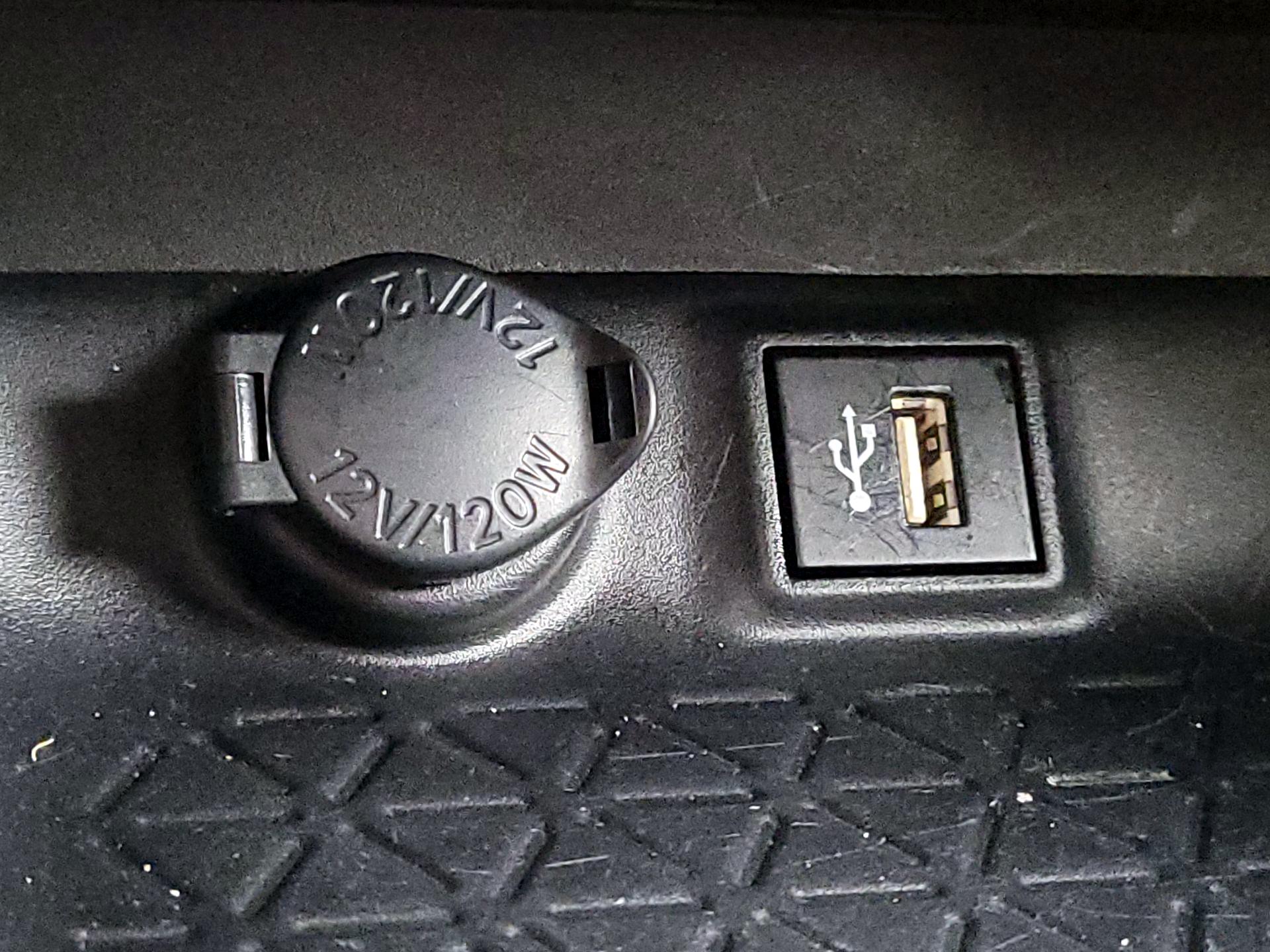 Thumbnail: 2024 Toyota RAV4 - 19