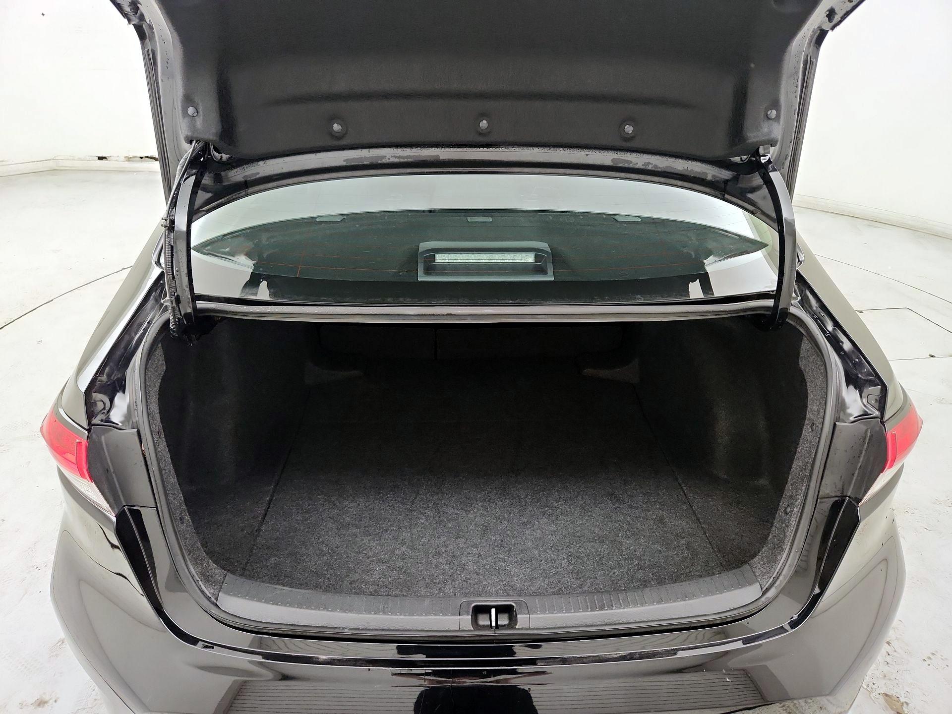 Thumbnail: 2025 Toyota Corolla - 20