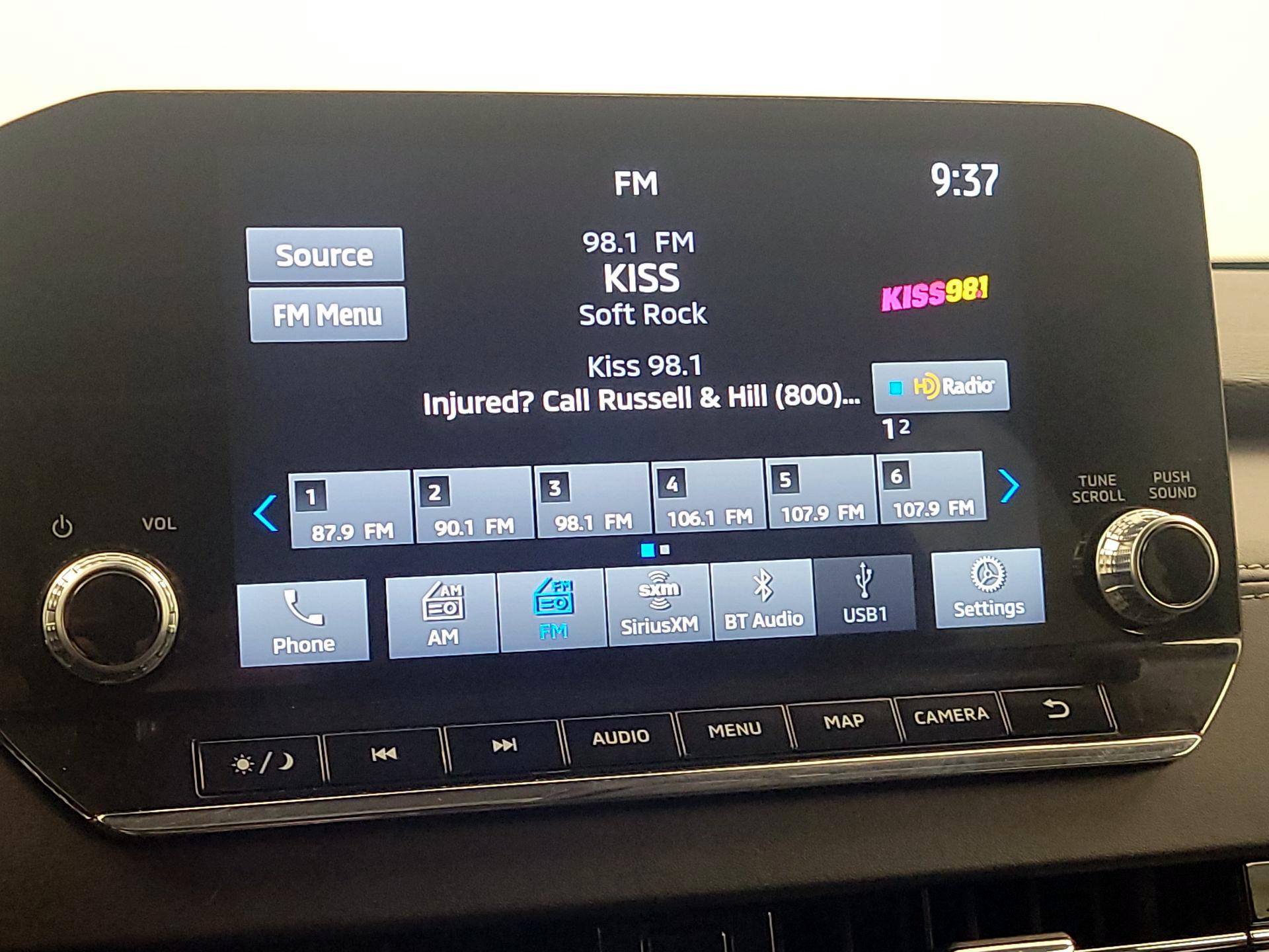 Thumbnail: 2024 Mitsubishi Outlander - 16