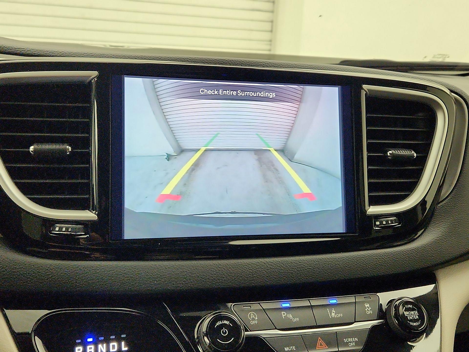 Thumbnail: 2023 Chrysler Pacifica - 14