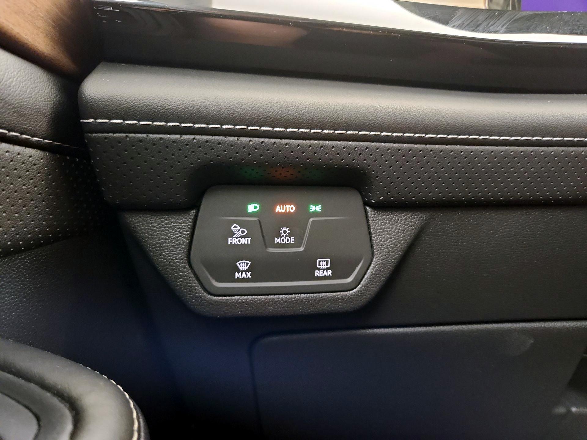 Thumbnail: 2024 Volkswagen Atlas - 13