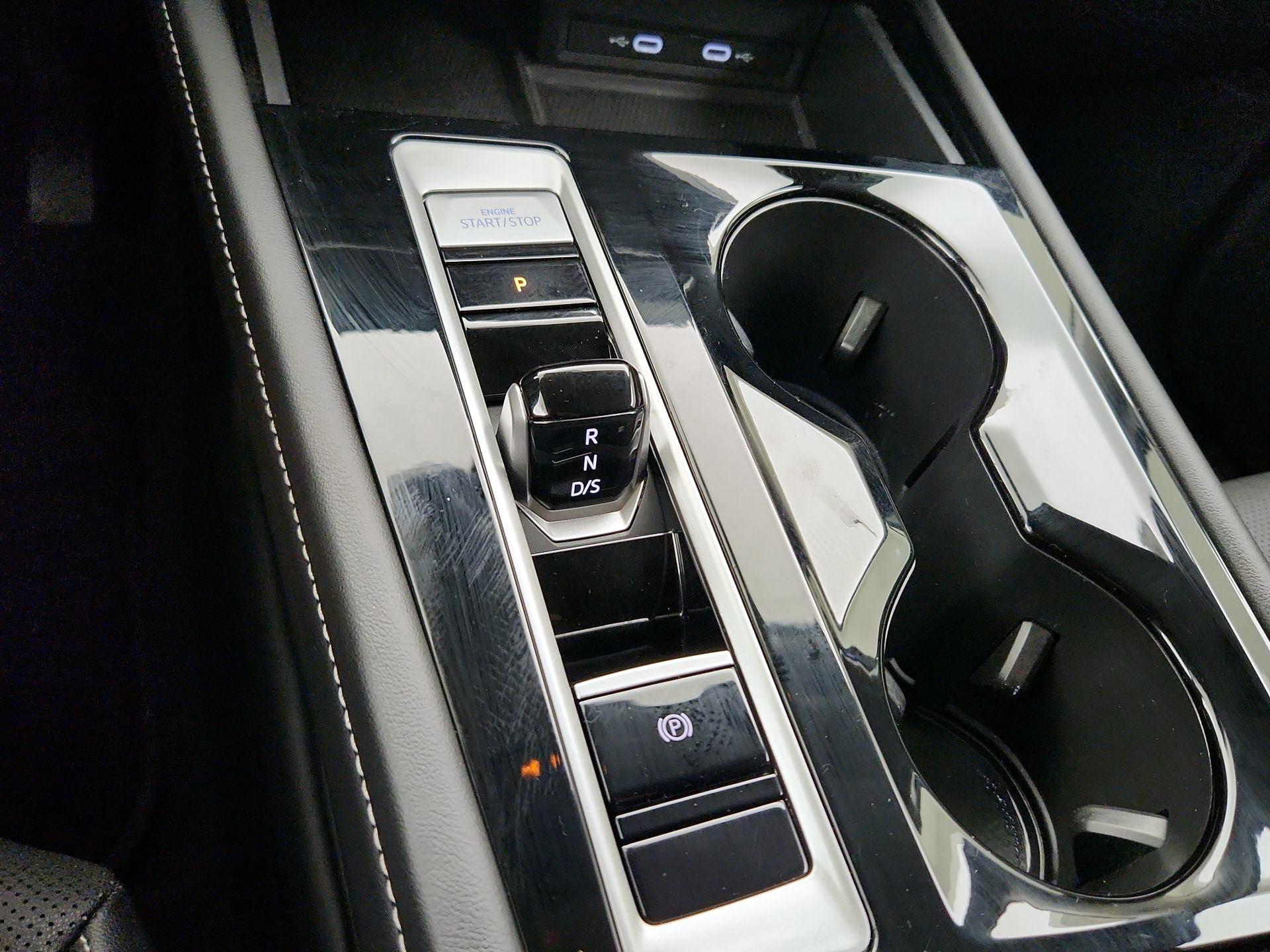 Thumbnail: 2024 Volkswagen Atlas - 17