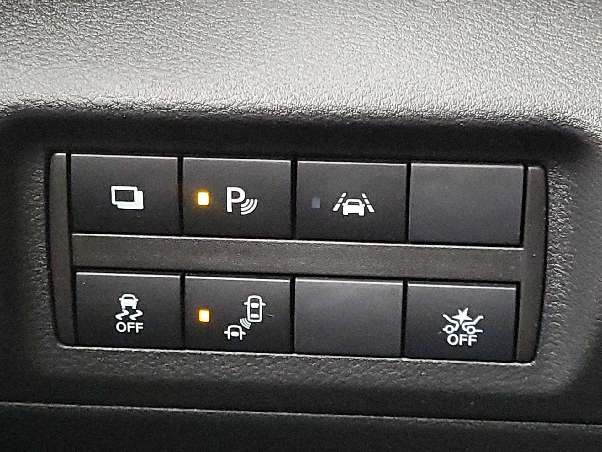 Thumbnail: 2020 Nissan Kicks - 13