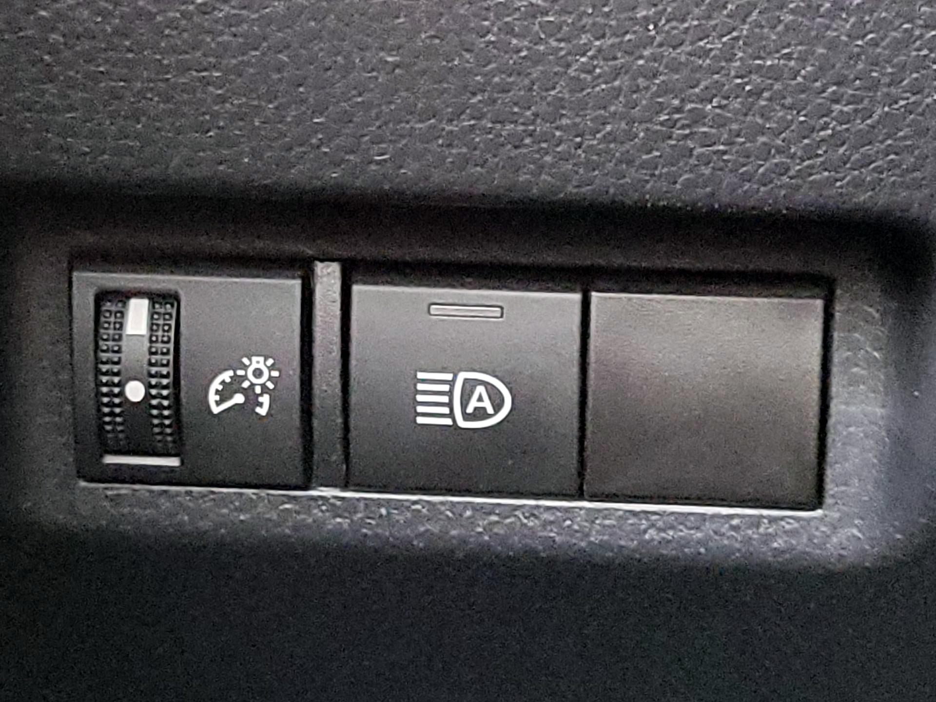 Thumbnail: 2024 Toyota RAV4 - 13