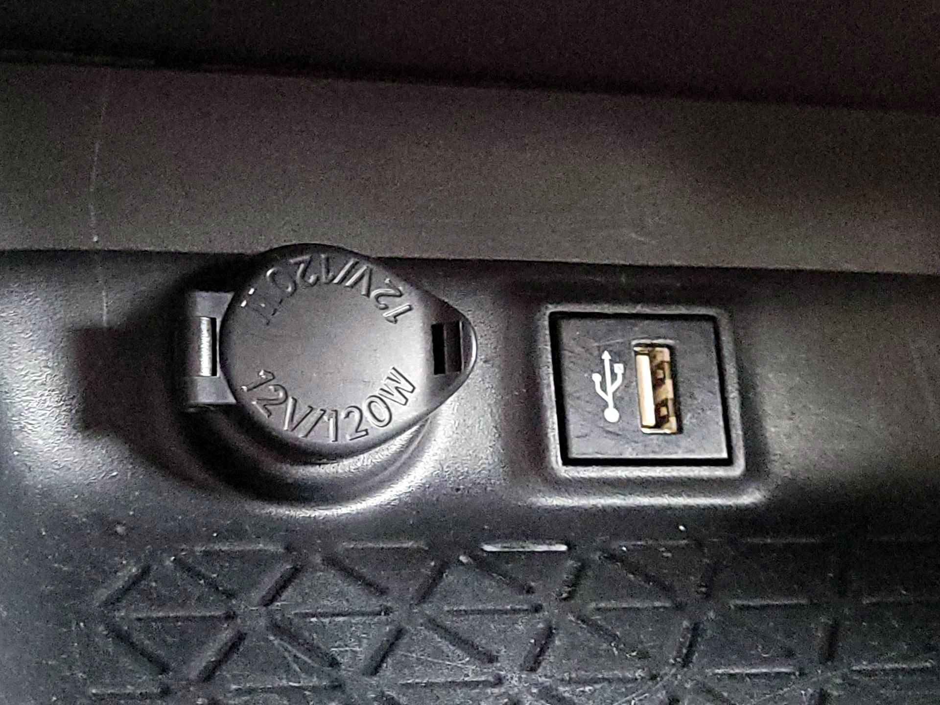 Thumbnail: 2024 Toyota RAV4 - 19