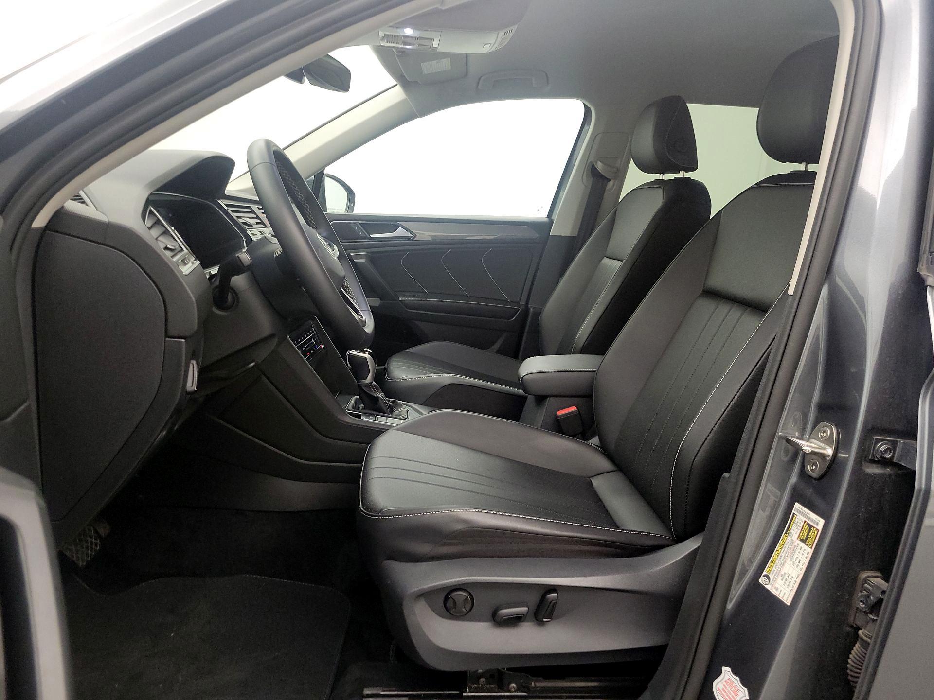 Thumbnail: 2024 Volkswagen Tiguan - 11