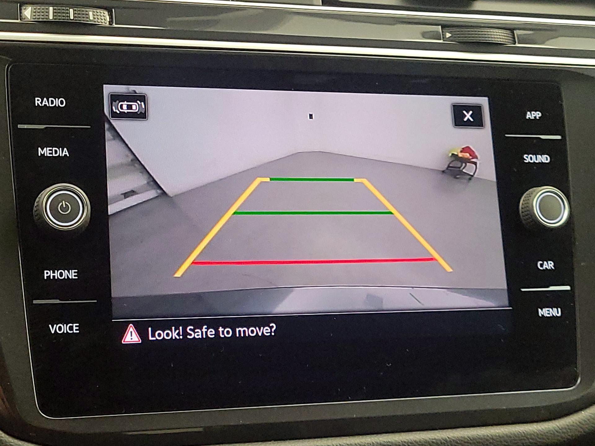 Thumbnail: 2024 Volkswagen Tiguan - 15