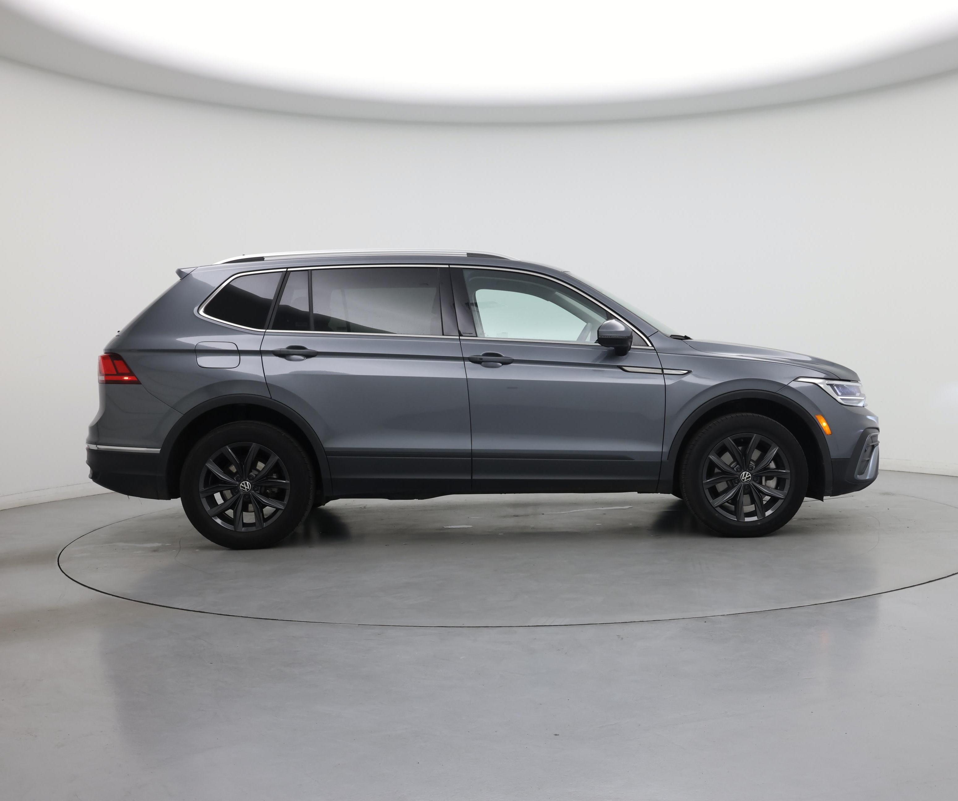 Thumbnail: 2024 Volkswagen Tiguan - 7