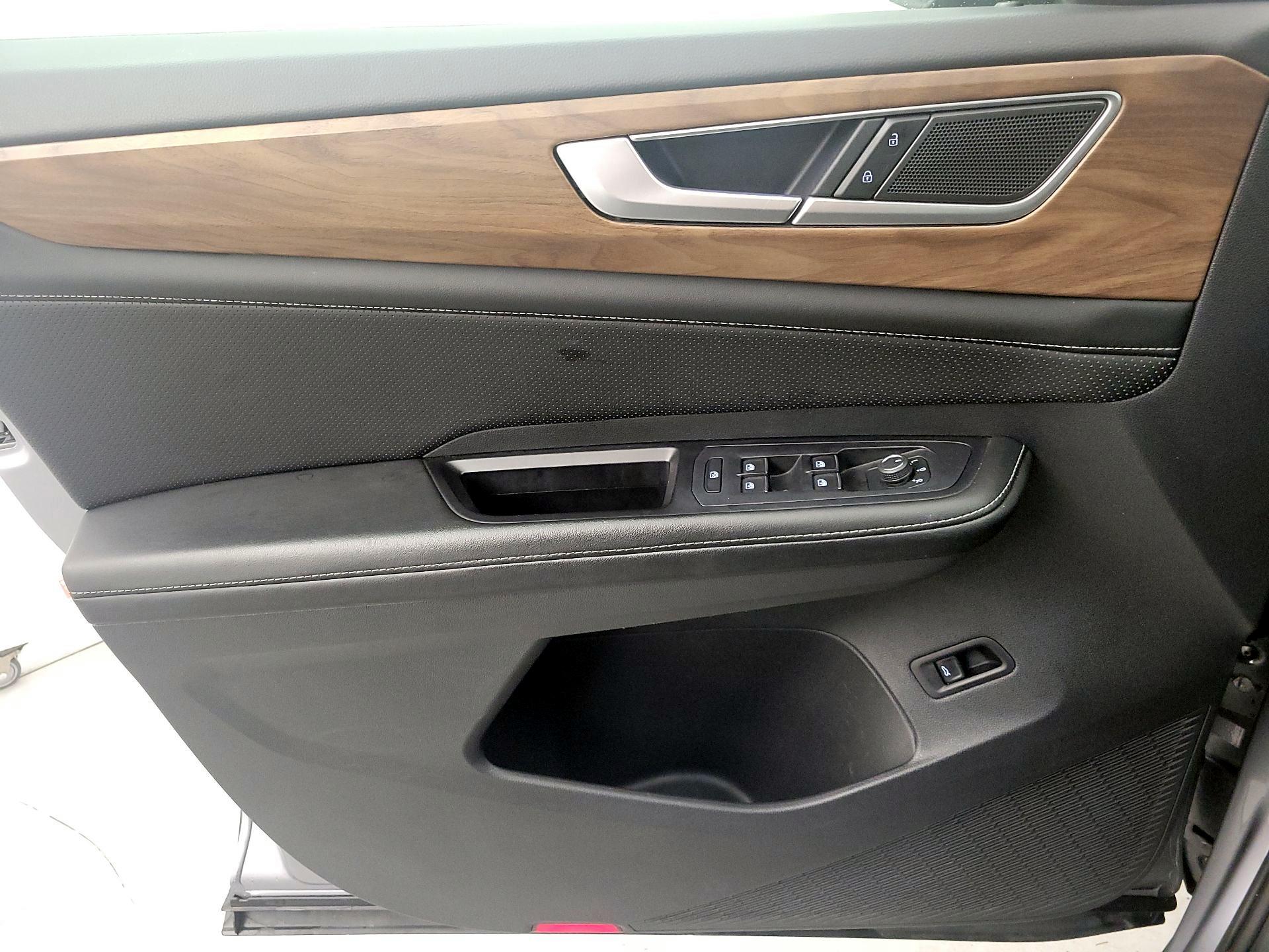 Thumbnail: 2024 Volkswagen Atlas - 12