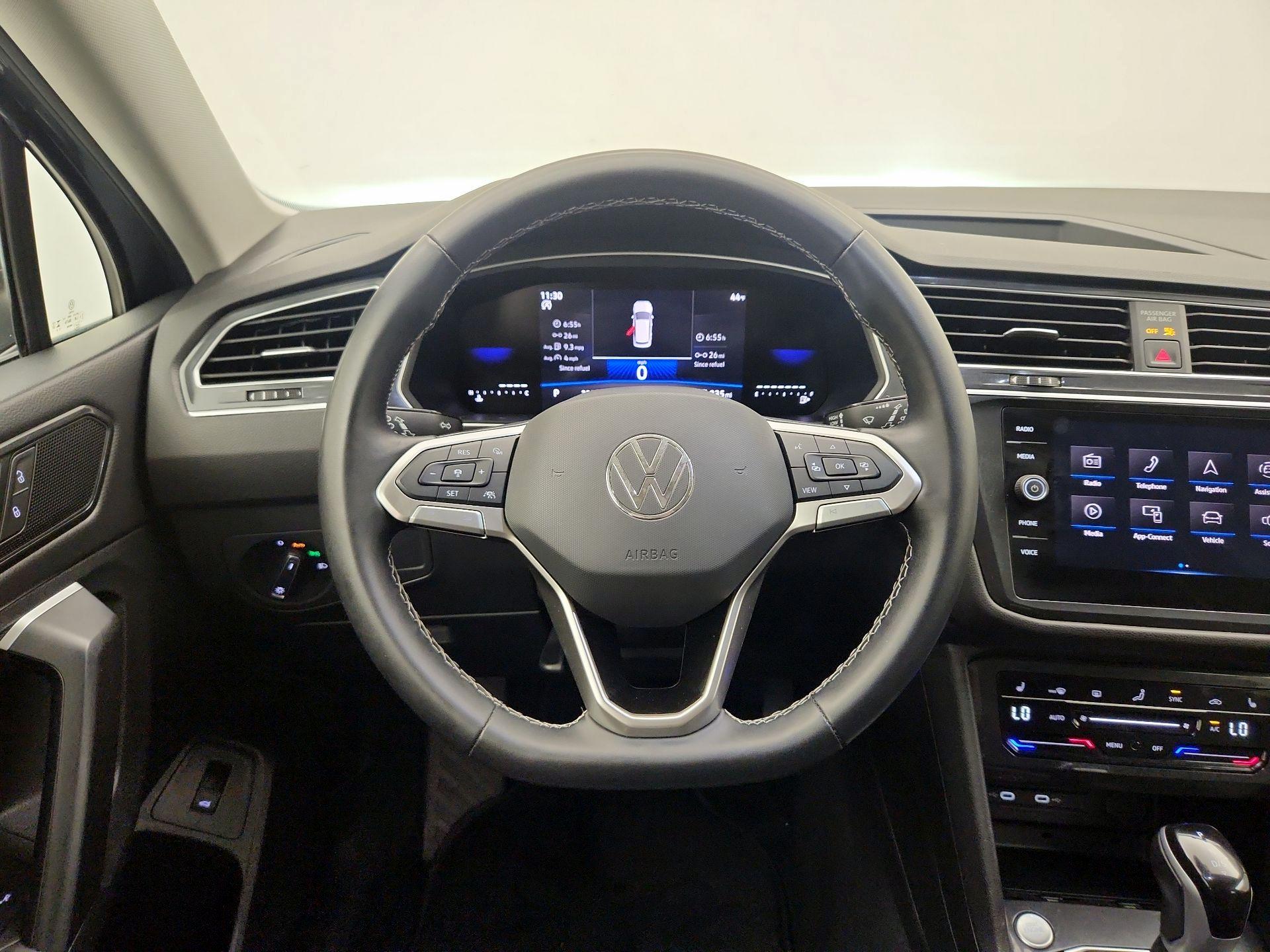 Thumbnail: 2024 Volkswagen Tiguan - 10